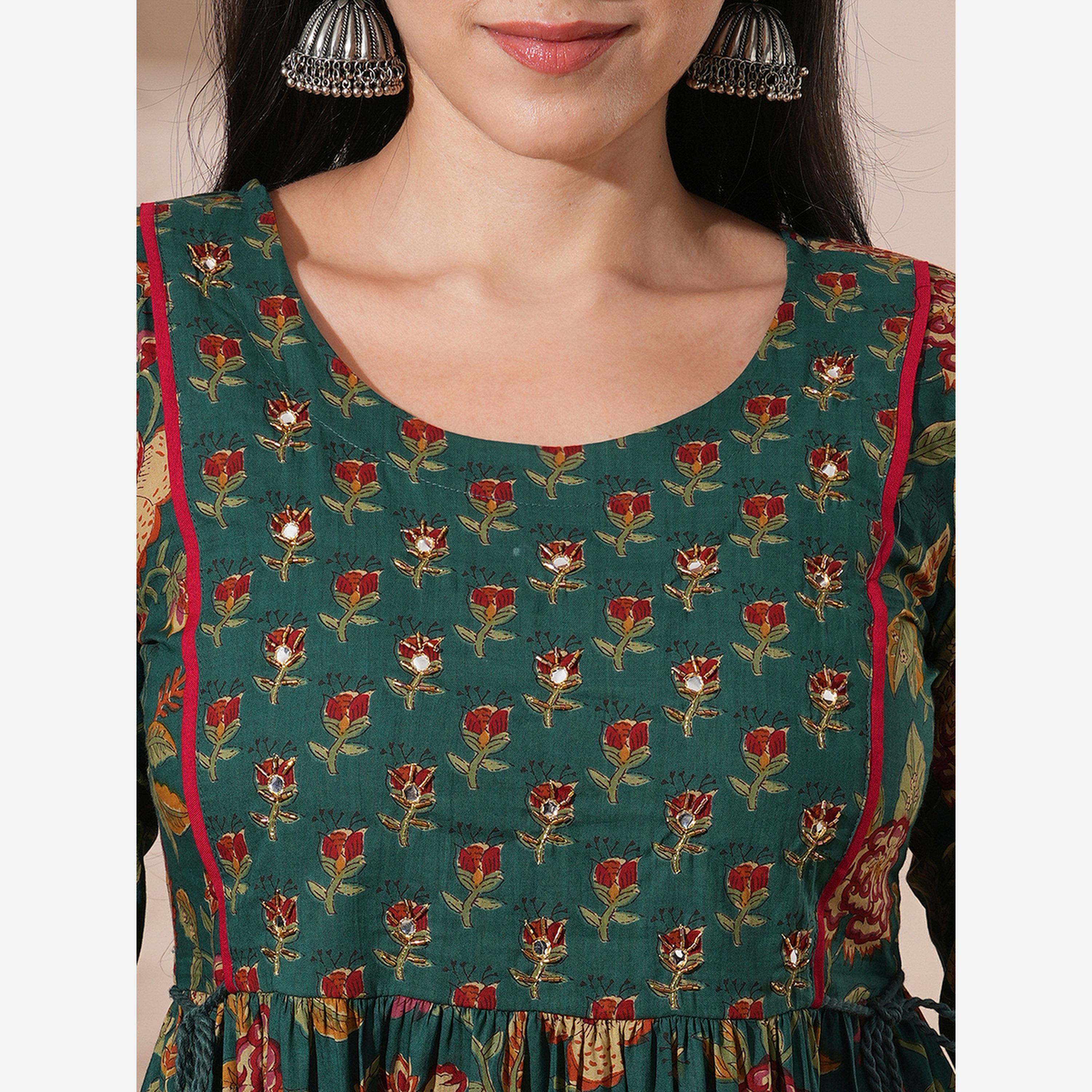 غلوبوص × ستايلي - فستان عمل متوسط الطول من أبلا بطبعة زهور كاملة-women-clothing-dresses-image-6