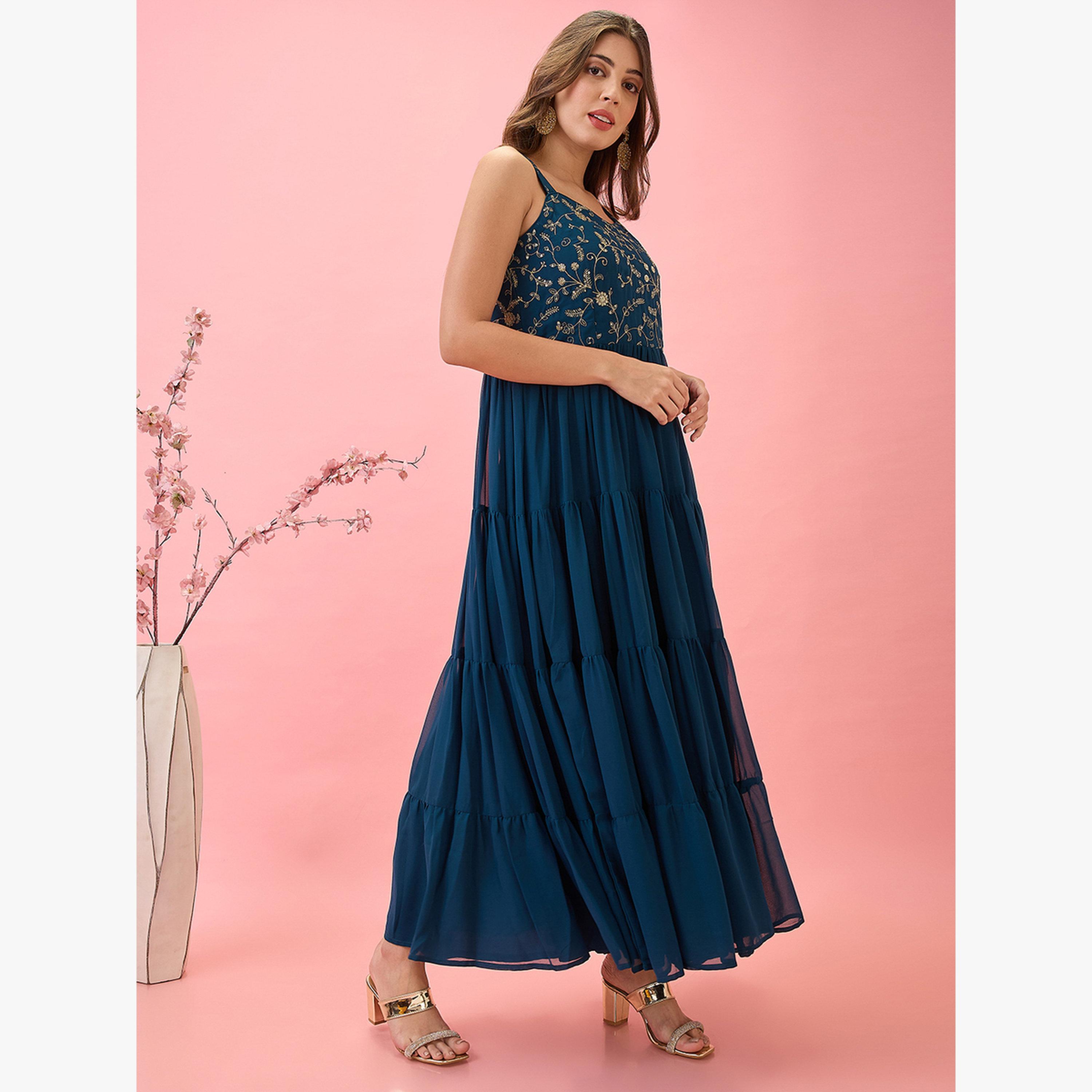 فستان طويل مطرز بالزهور ومزين بالترتر-women-clothing-dresses-image-2