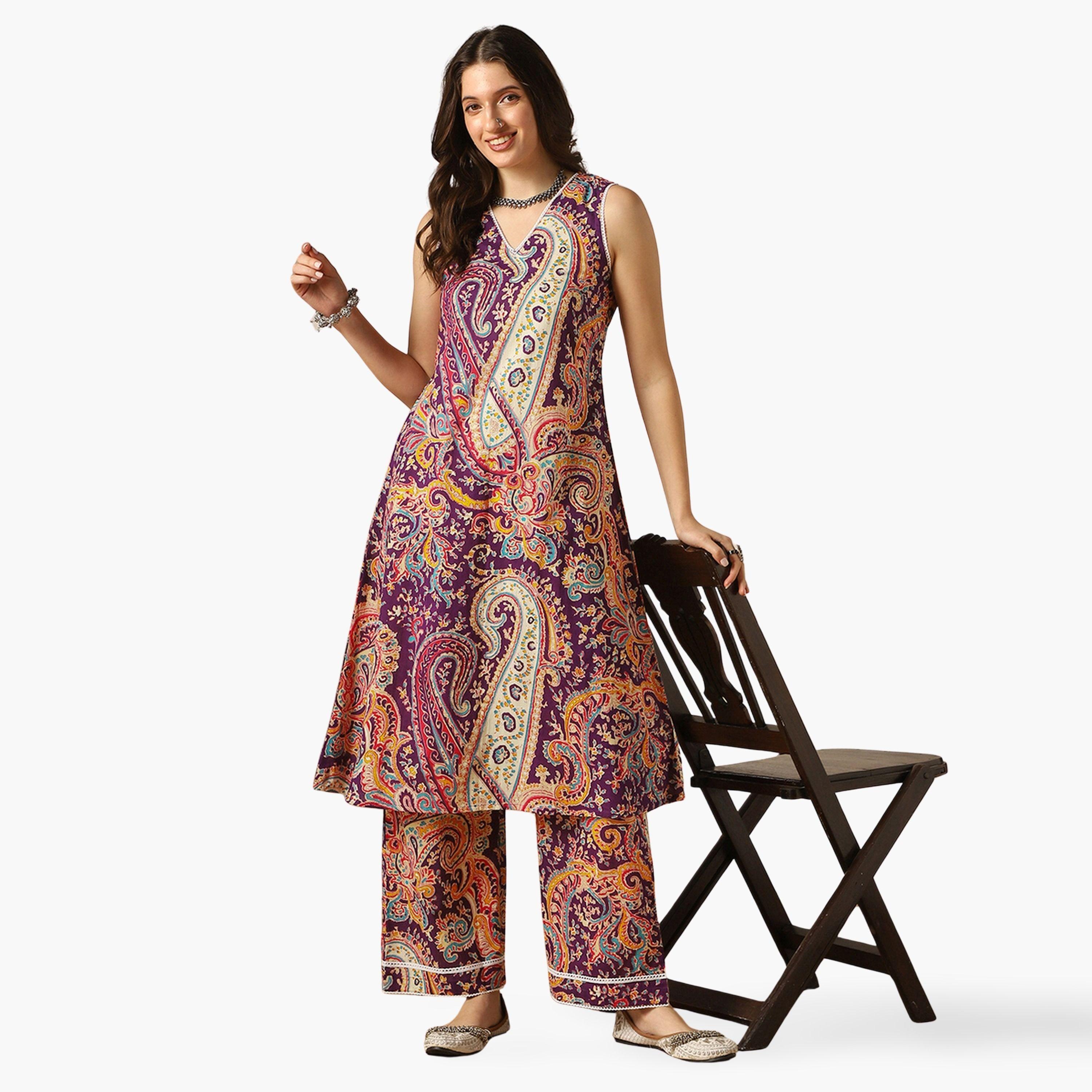 طقم كورتا بحافة واسعة بطبعة شرقية وزخرفة دانتيل مع بنطال-women-clothing-ethnicwear-kurtasets-image-1