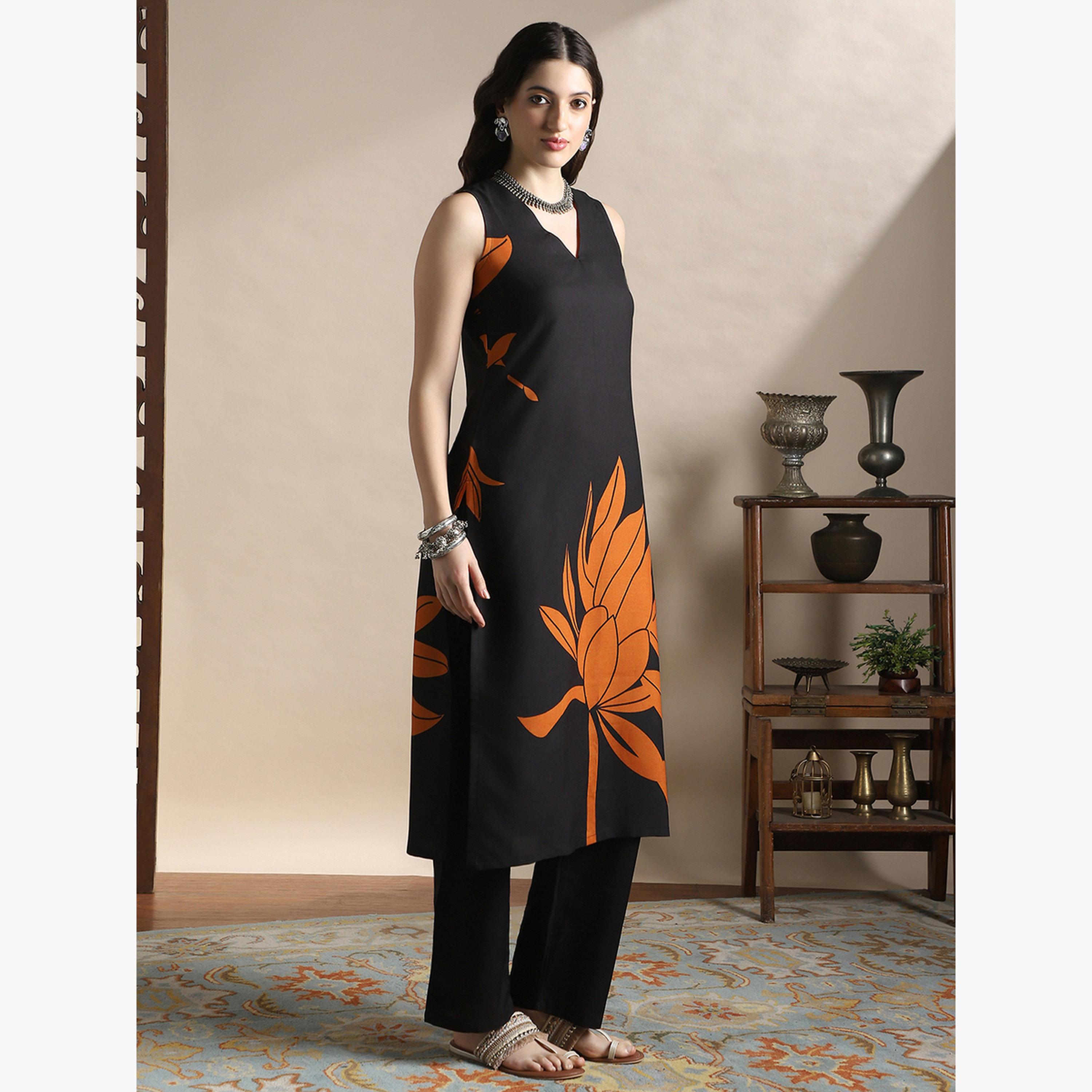 طقم كورتا مستقيمة بلا أكمام بطبعة زهور مع بنطال-women-clothing-ethnicwear-kurtasets-image-5