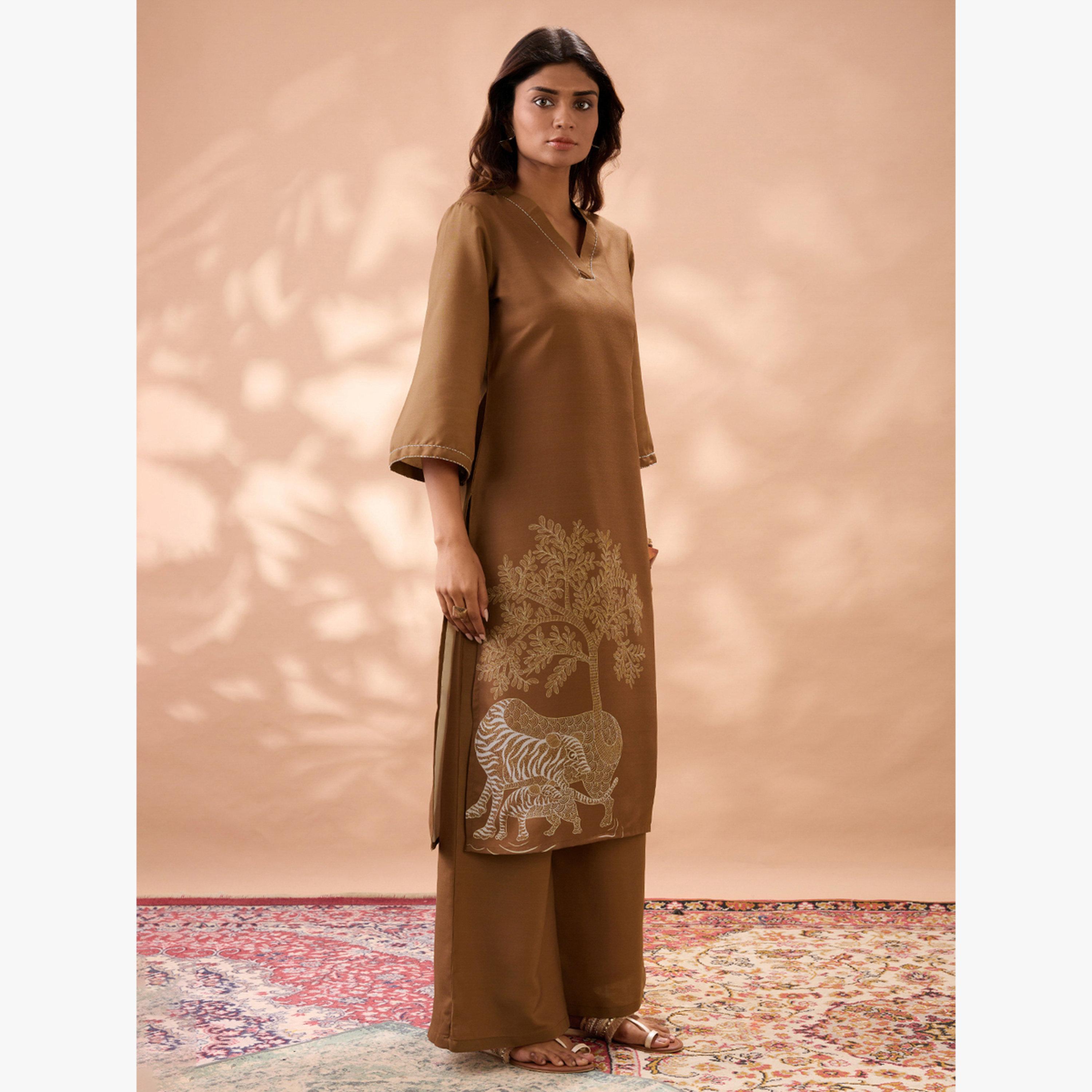 Globus X Styli Gond Animal Print Bell Sleeves Straight Kurta and Wide Leg Pant Set-women-clothing-ethnicwear-kurtasets-image-2