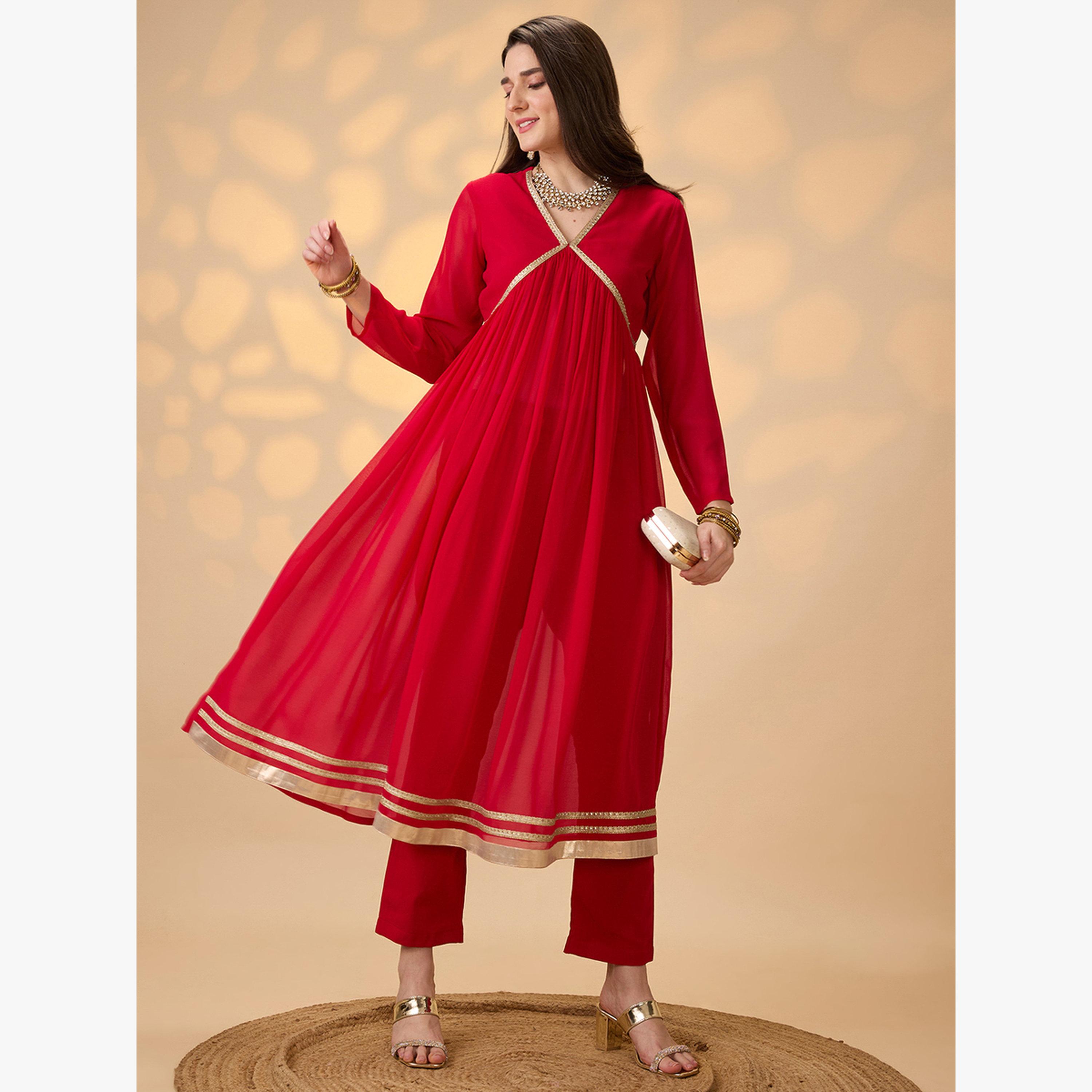طقم كورتا بقصة علياء مزينة بدانتيل جوتا باتي مع بنطال-women-clothing-ethnicwear-kurtasets-image-2