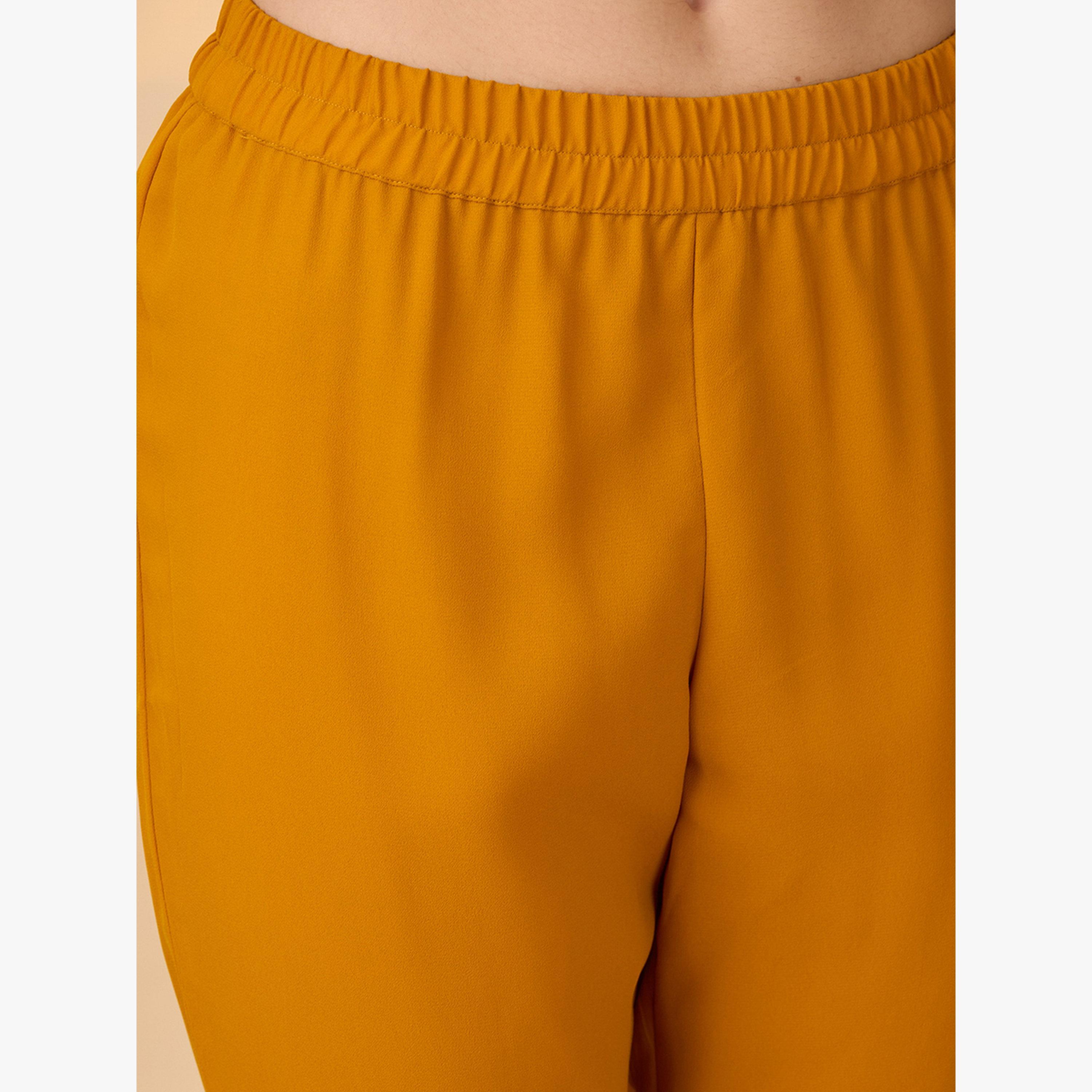 طقم كورتا بقصة علياء مزينة بدانتيل جوتا باتي مع بنطال-women-clothing-ethnicwear-kurtasets-image-5