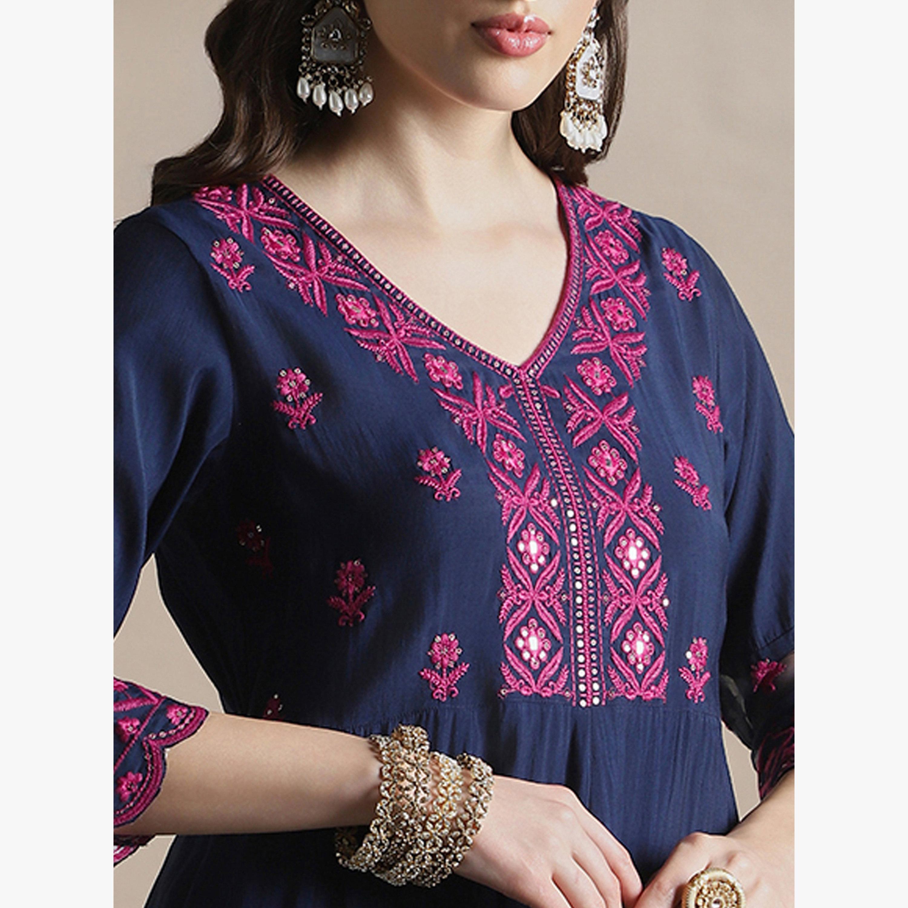 Globus X Styli Sequin Embroidered Flared Hem Kurta and Pants Festive Set-women-clothing-ethnicwear-kurtasets-image-4
