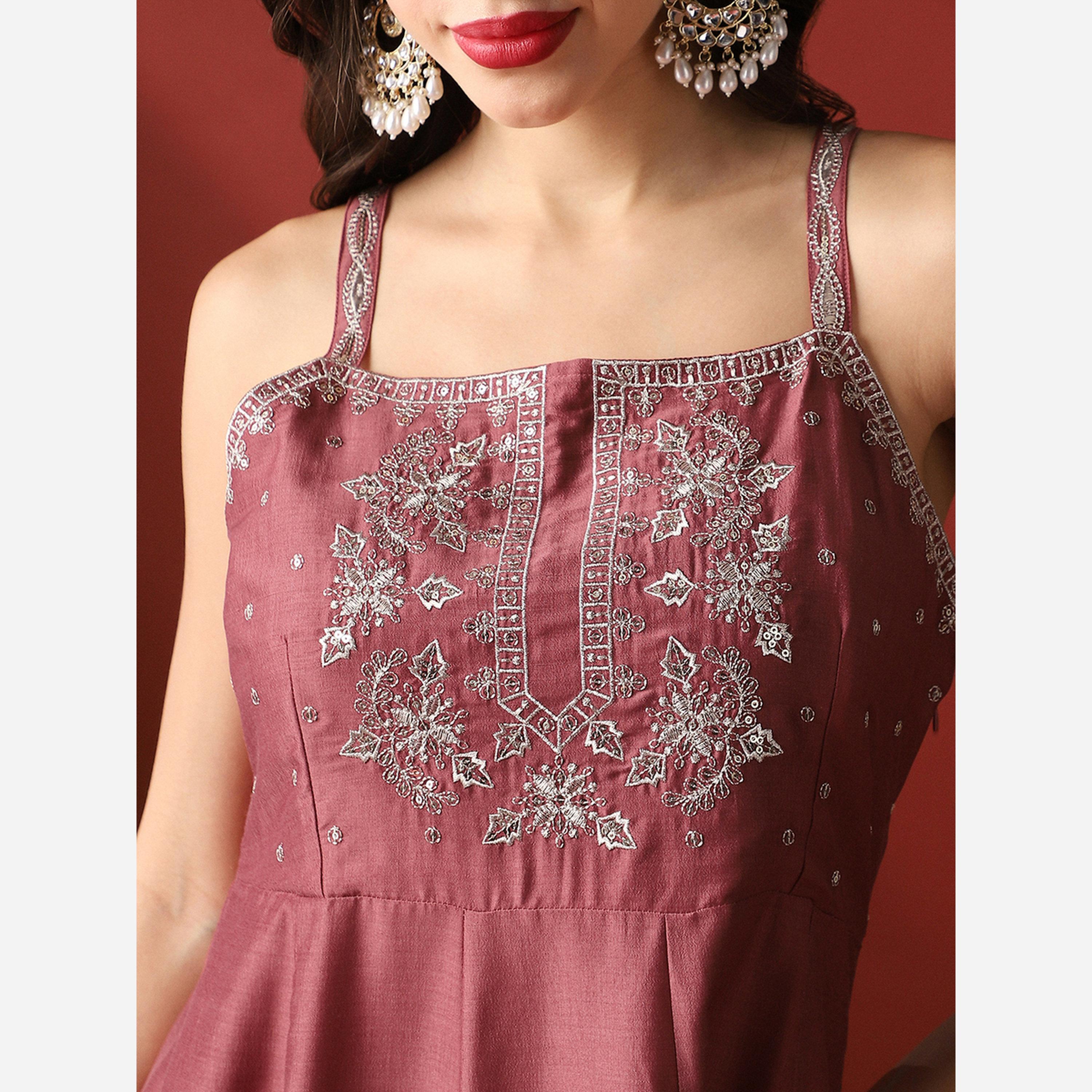 غلوبوص × ستايلي - طقم أناركالي قميص وبنطال وشال مزين بالترتر، ياقة مربعة-women-clothing-ethnicwear-kurtasets-image-5