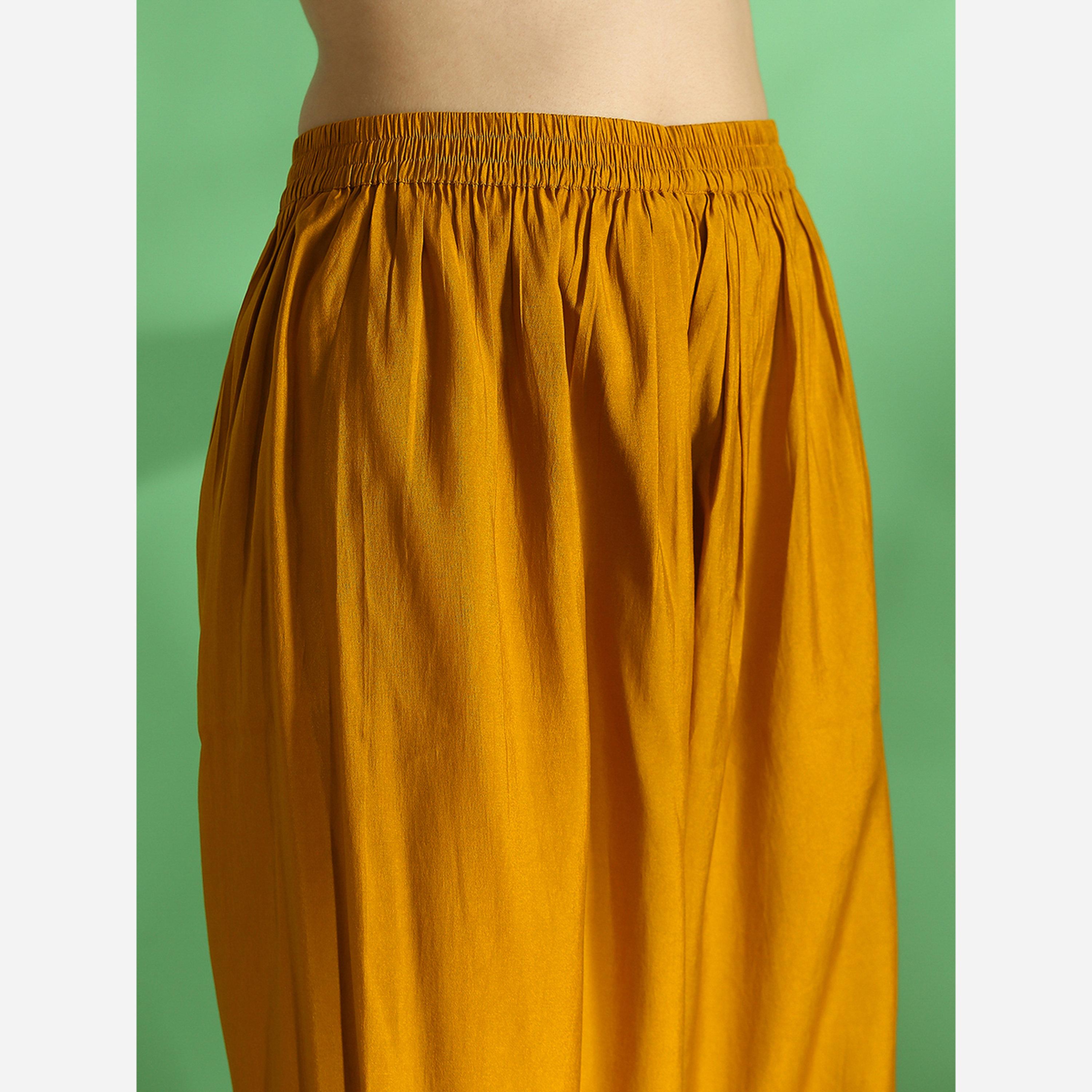 Globus X Styli Embroidered V Neck Kurta, Wide Leg Pants and Dupatta Set-women-clothing-ethnicwear-kurtasets-image-5