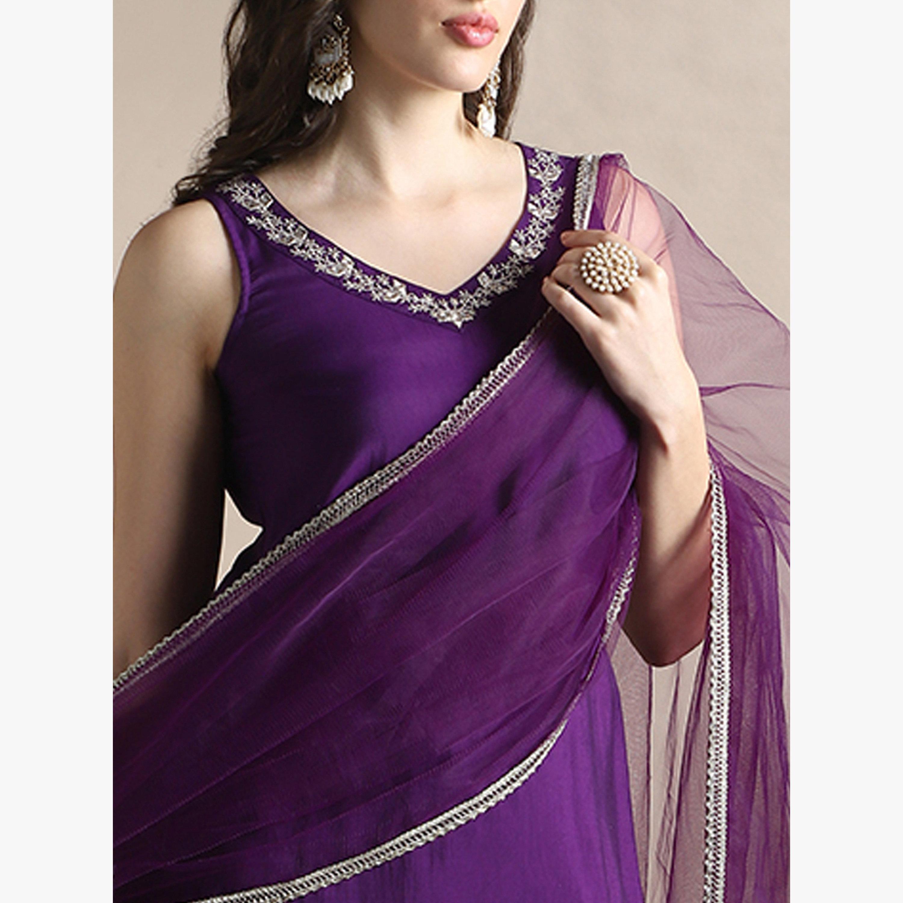 طقم كورتا بلا أكمام مطرزة بزاري مع بنطال وشيلة مزينة-women-clothing-ethnicwear-kurtasets-image-4