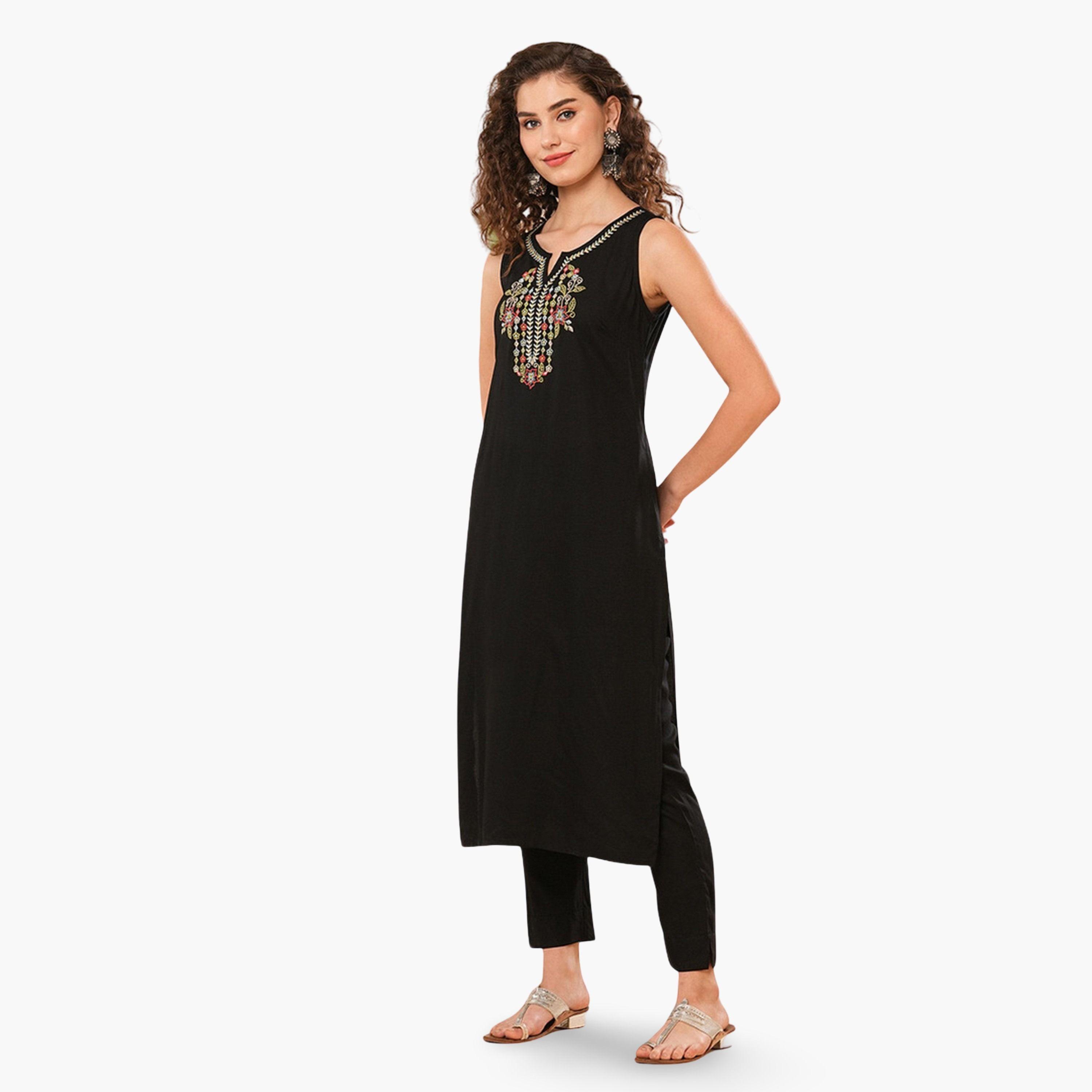 Globus X Styli Floral Embroidered Straight Kurta and Elasticated Pants Set-women-clothing-ethnicwear-kurtasets-image-2