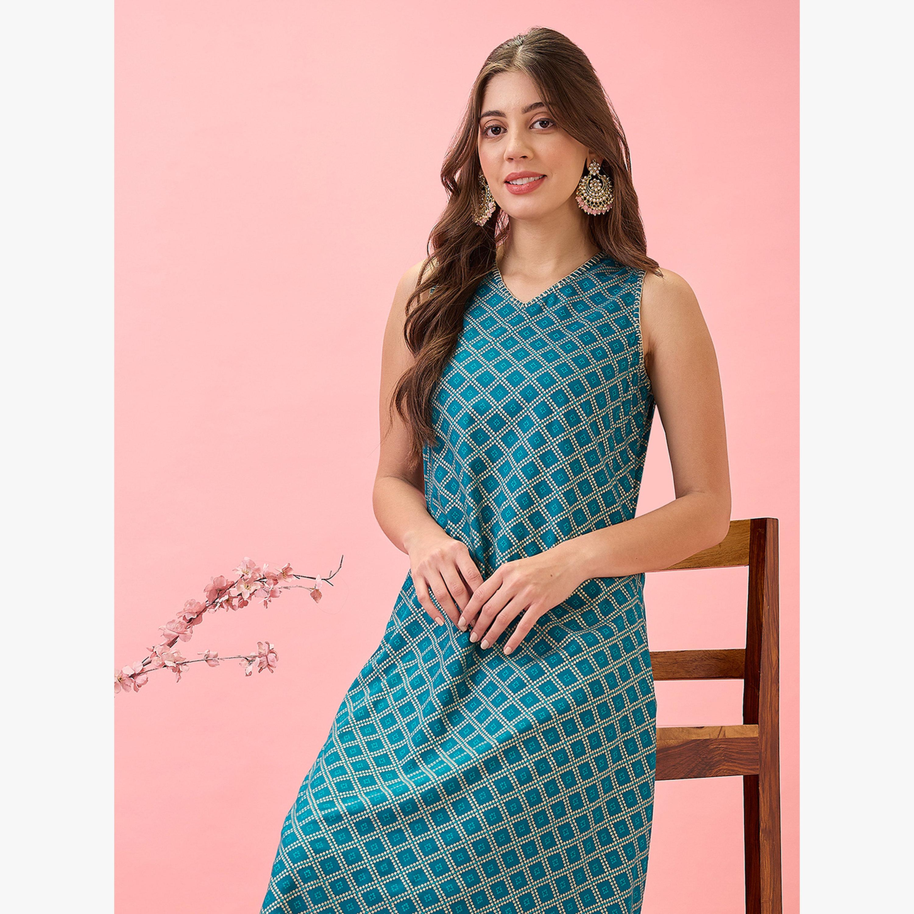 Globus X Styli Threadwork Detail V Neck A-Line Workwear Kurta and Pants Set-women-clothing-ethnicwear-kurtasets-image-6