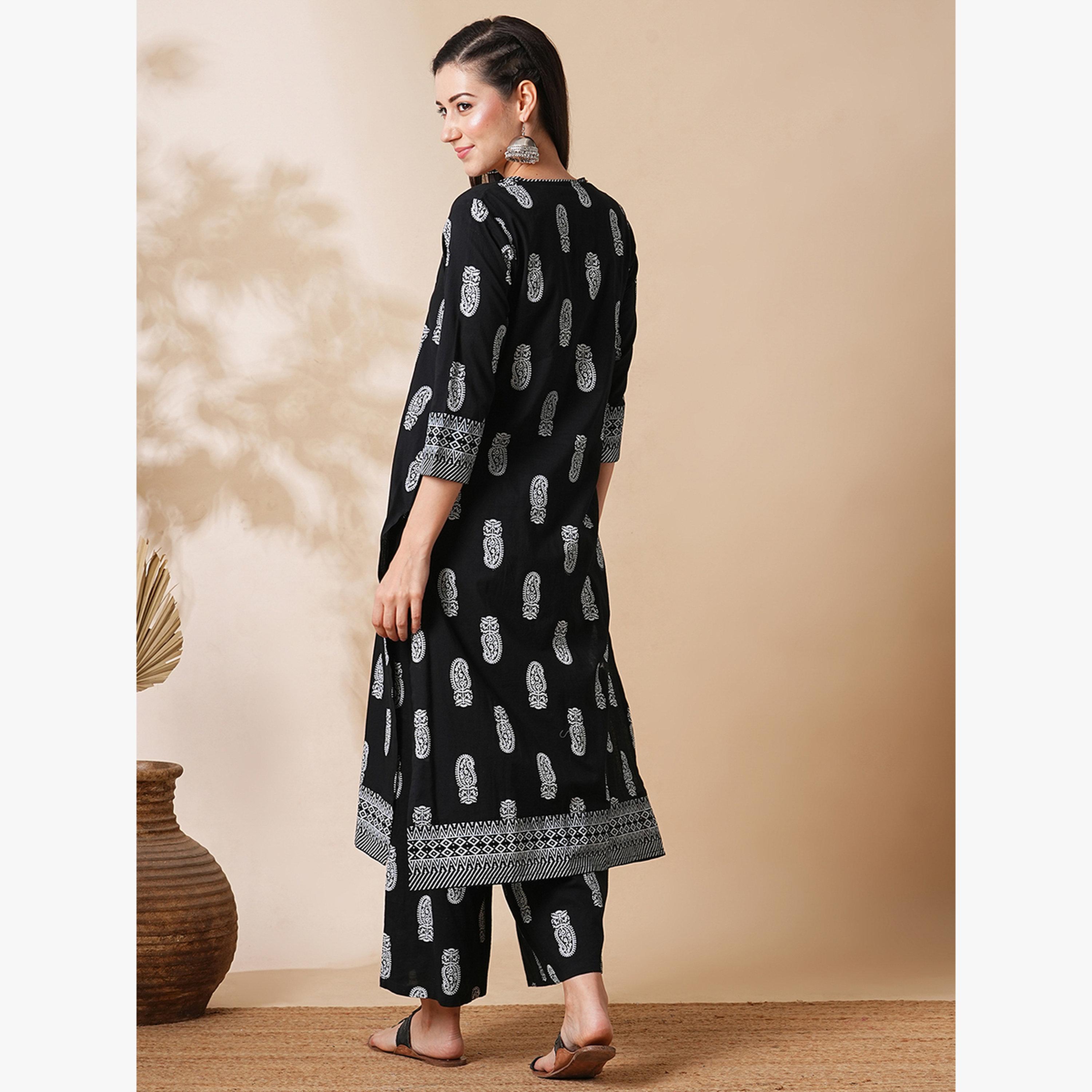 Globus X Styli All Over Paisley Print Straight Kurta and Palazzos Workwear Set-women-clothing-ethnicwear-kurtasets-image-3