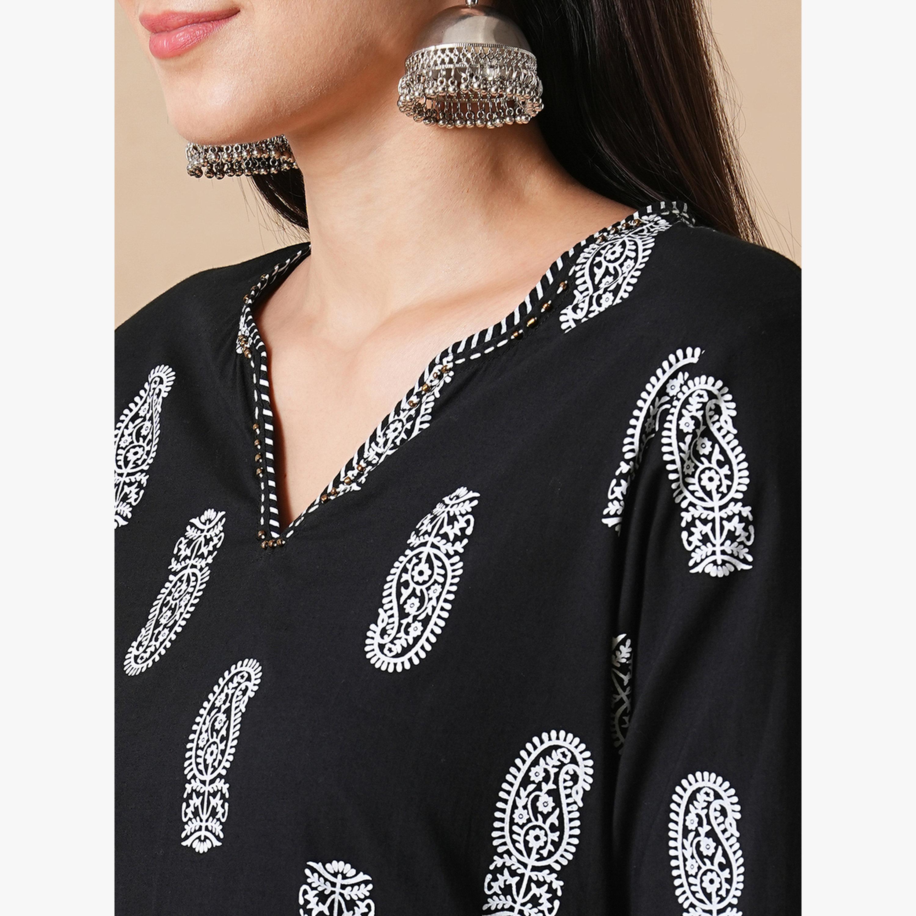 Globus X Styli All Over Paisley Print Straight Kurta and Palazzos Workwear Set-women-clothing-ethnicwear-kurtasets-image-4