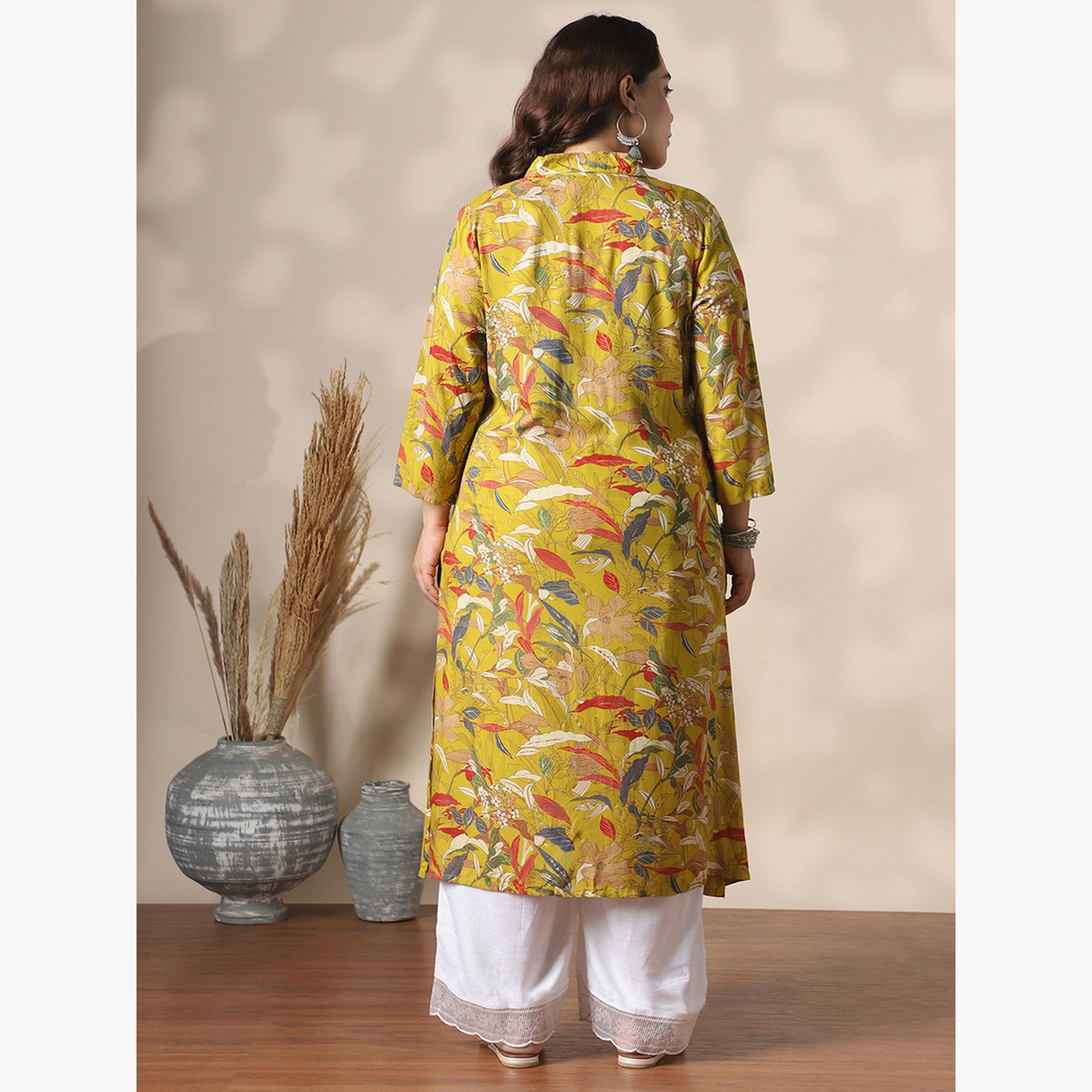 كورتا مستقيمة بمقاس كبير بياقة قميص بطبعة زهور ذهبية-women-clothing-ethnicwear-kurtas-image-3
