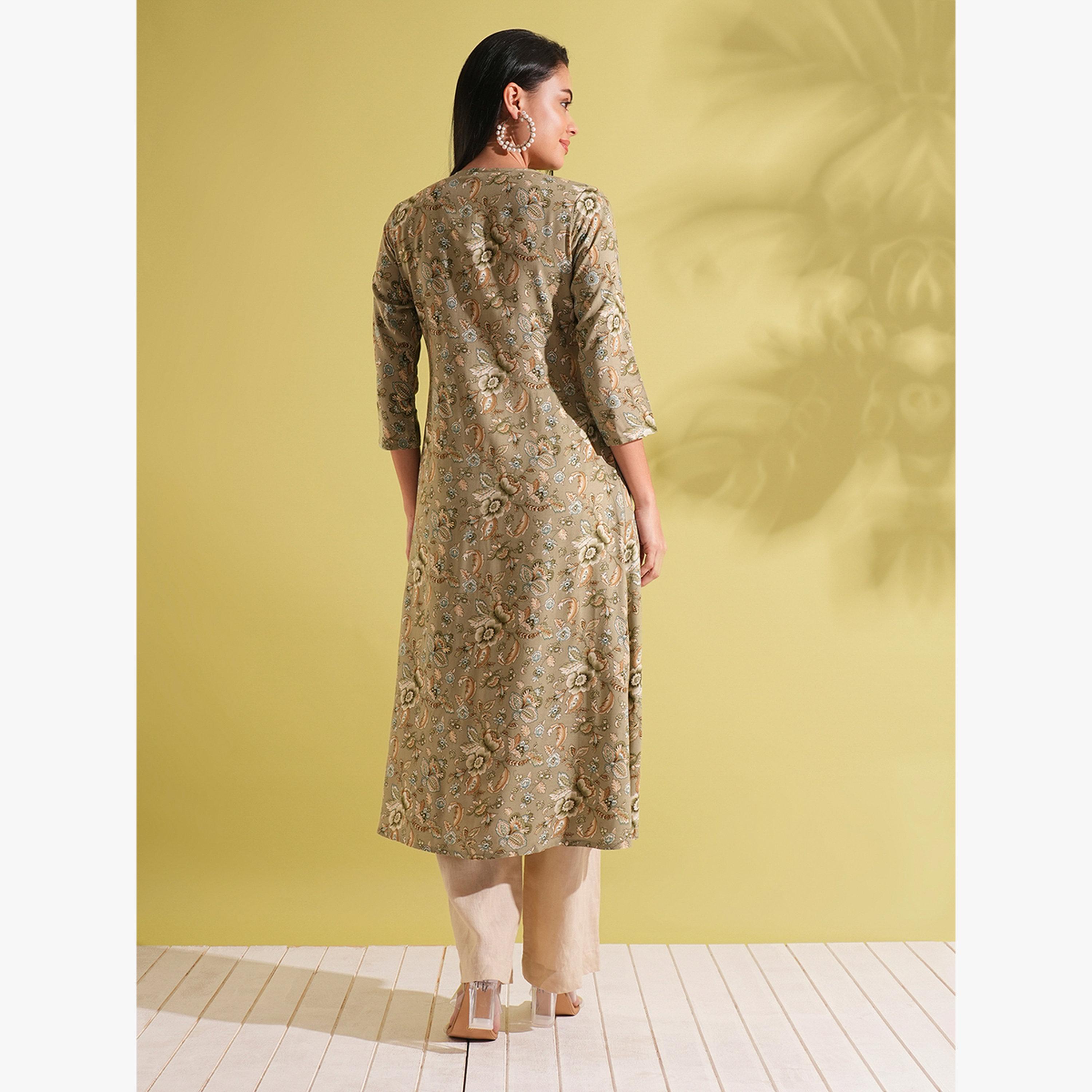 كورتا للعمل بحافة واسعة بطبعة زهور كاملة وفتحة أمامية بكسرات-women-clothing-ethnicwear-kurtas-image-3