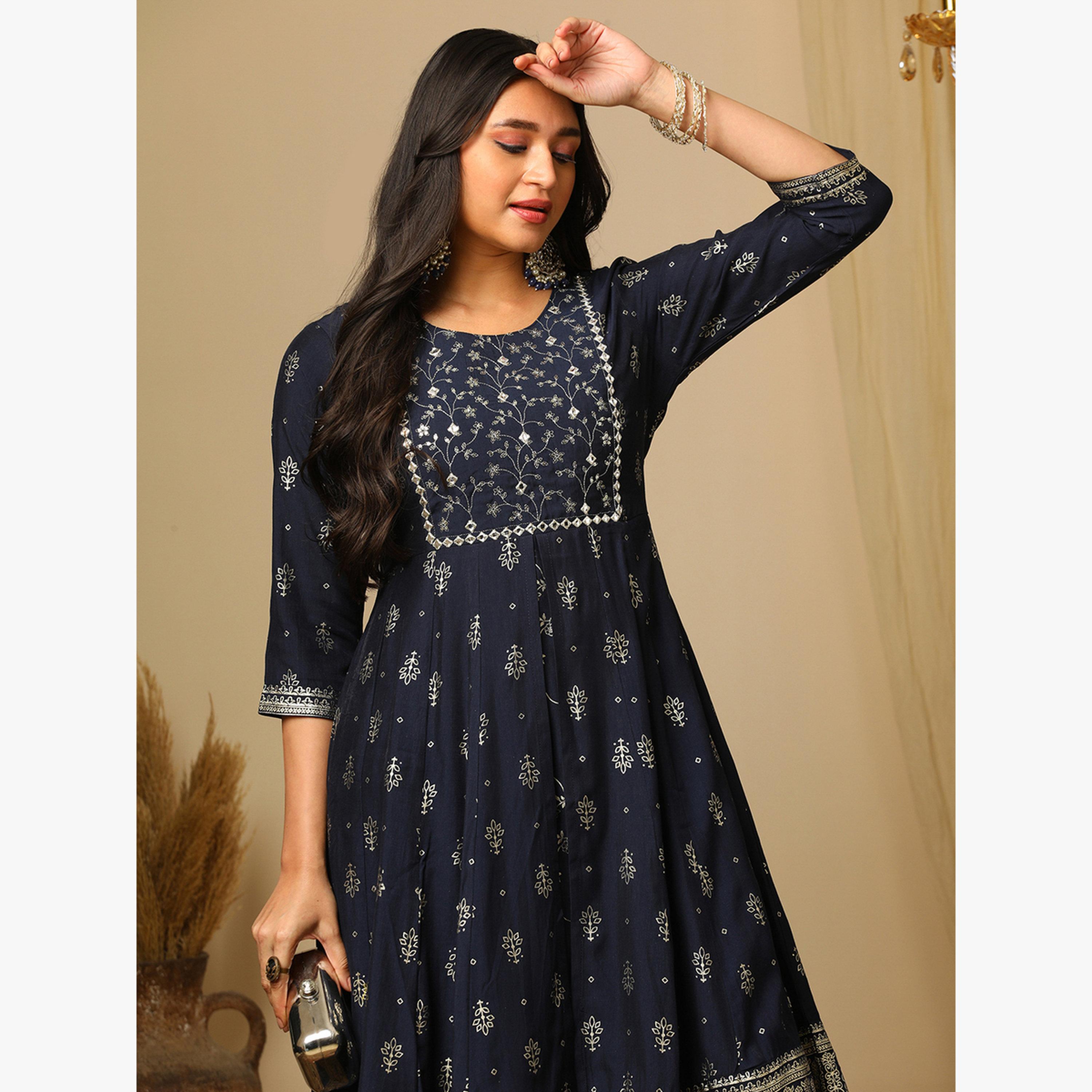Globus X Styli Embroidered Sequined Yoke Foil Jaal Print Layered Anarakali Kurta-women-clothing-ethnicwear-kurtas-image-5