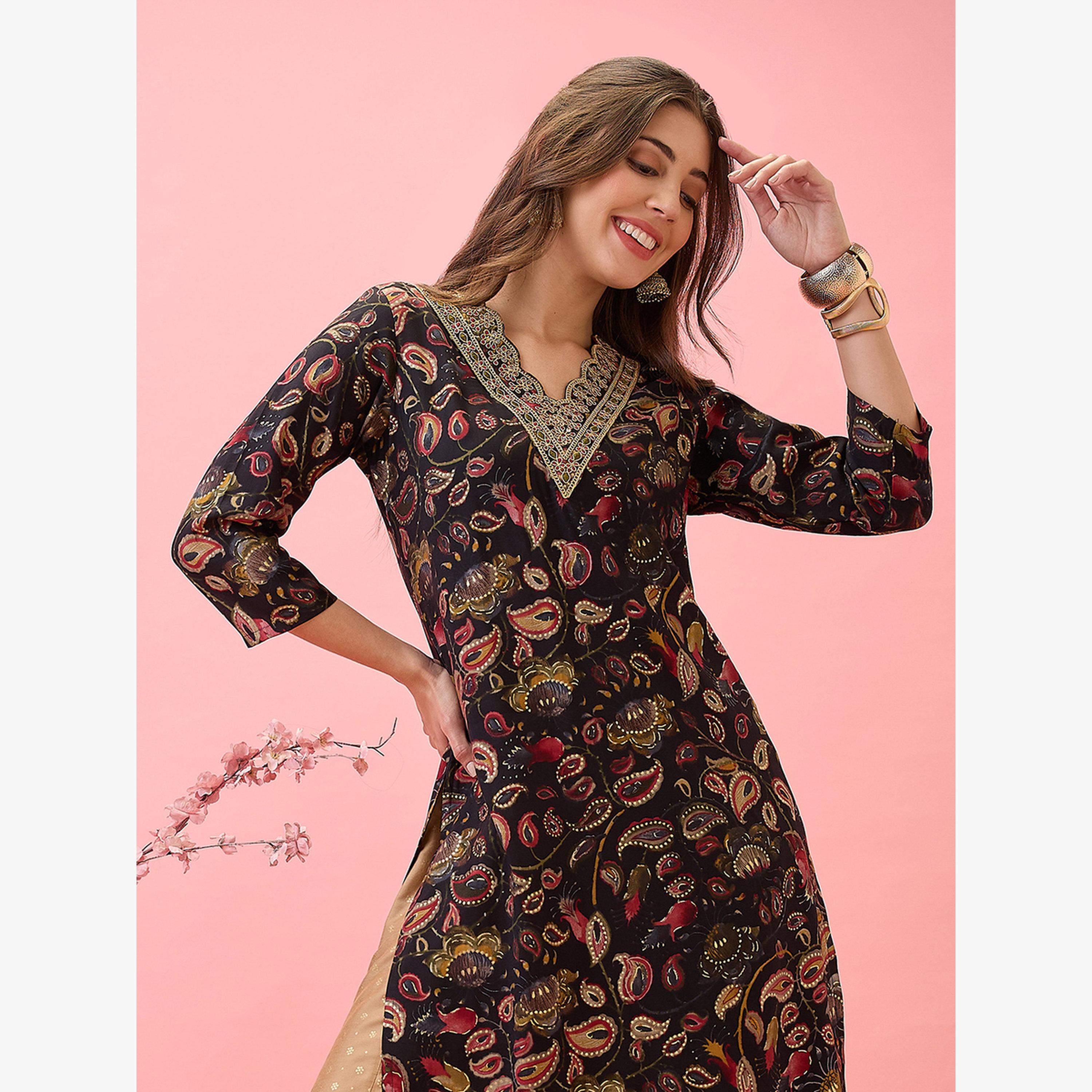 Globus X Styli Embroidered Gold Foil Paisley Print Chanderi Festive Kurta-women-clothing-ethnicwear-kurtas-image-5