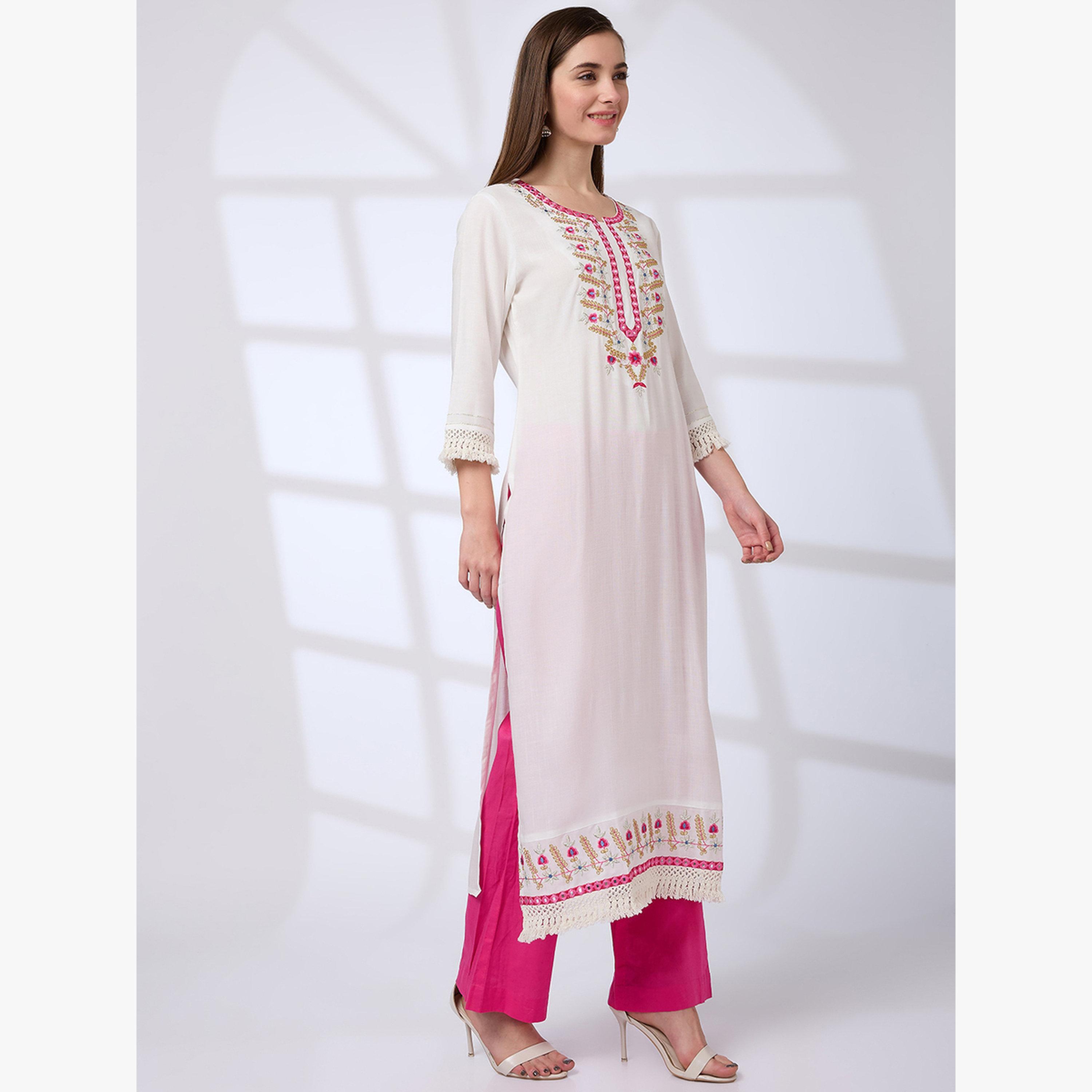 كورتا مستقيمة احتفالية مطرزة بالزهور وتفصيلة كروشيه عند الصدر-women-clothing-ethnicwear-kurtas-image-2