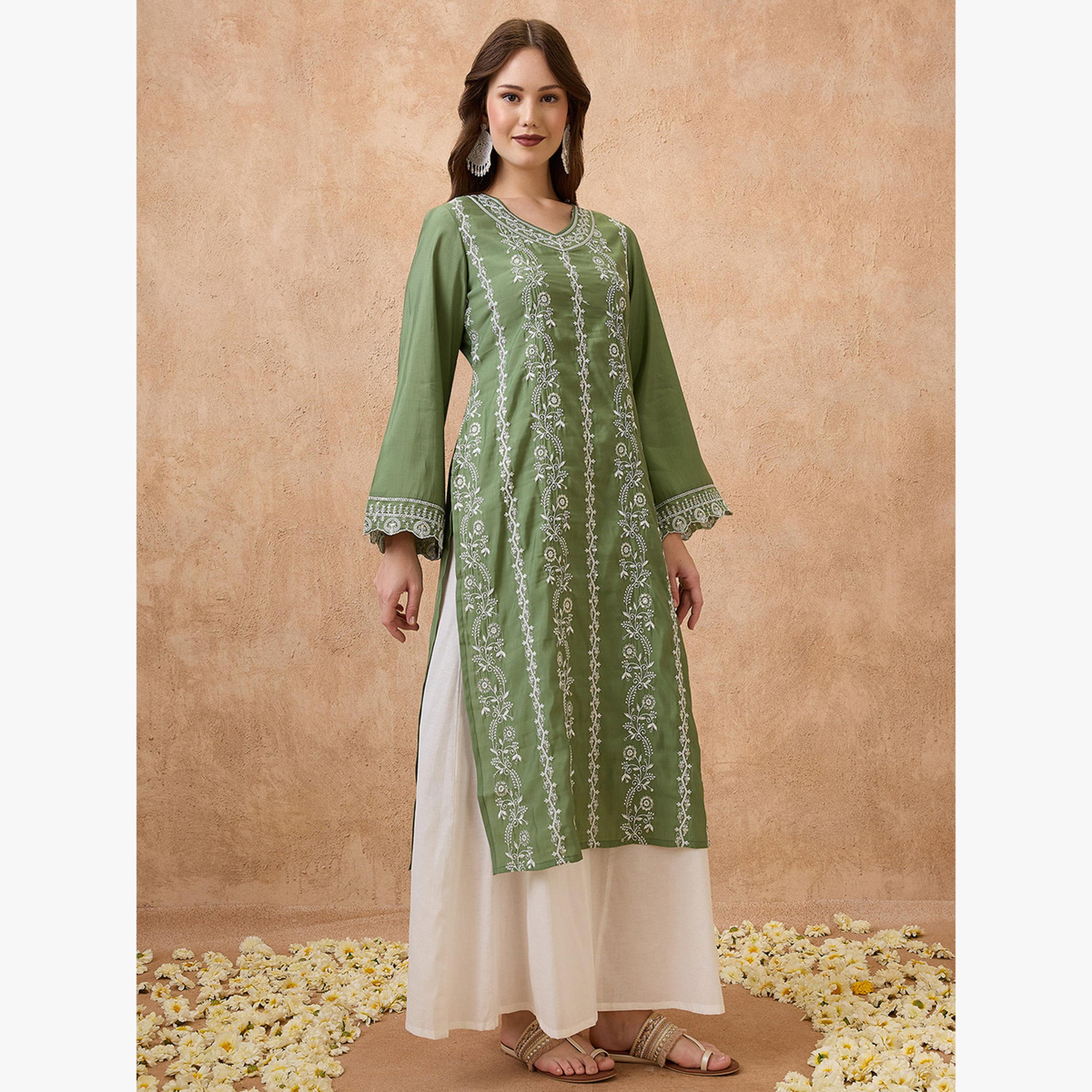 Globus X Styli Floral Embroidered Scalloped Bell Sleeves Straight Festive Kurta-women-clothing-ethnicwear-kurtas-image-2