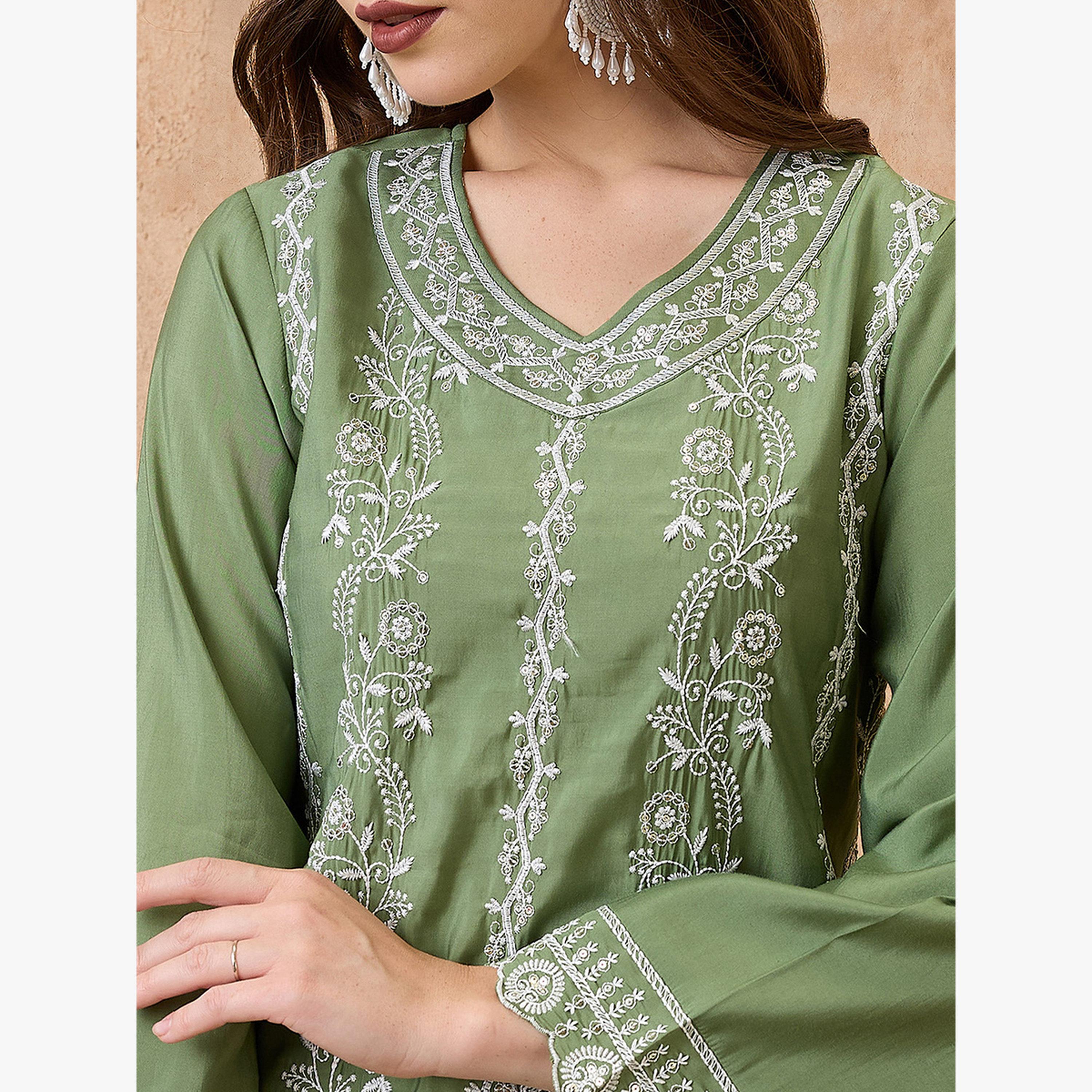 Globus X Styli Floral Embroidered Scalloped Bell Sleeves Straight Festive Kurta-women-clothing-ethnicwear-kurtas-image-4