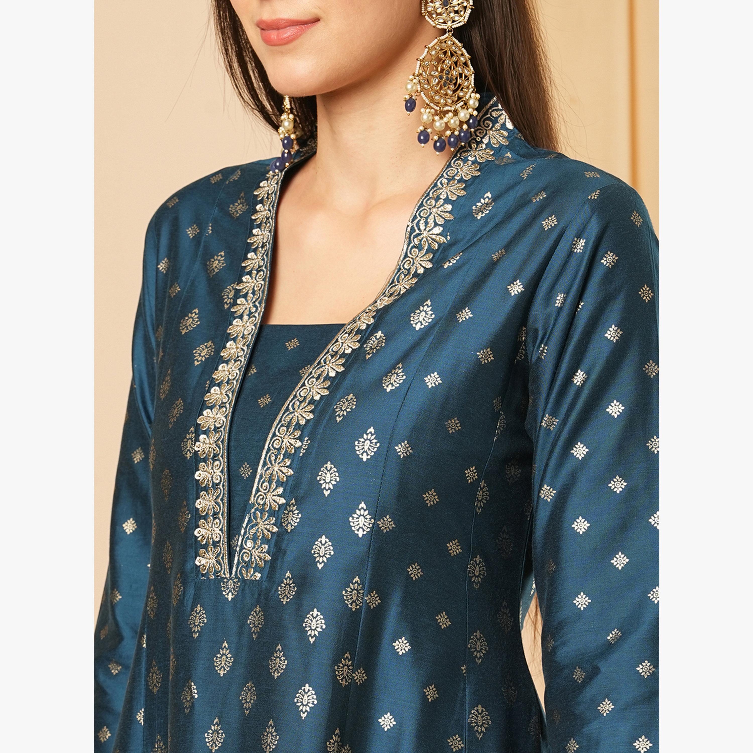 طقم كورتا أناركلي احتفالية بطبعة ذهبية مقسمة مع بنطال-women-clothing-ethnicwear-kurtasets-image-4