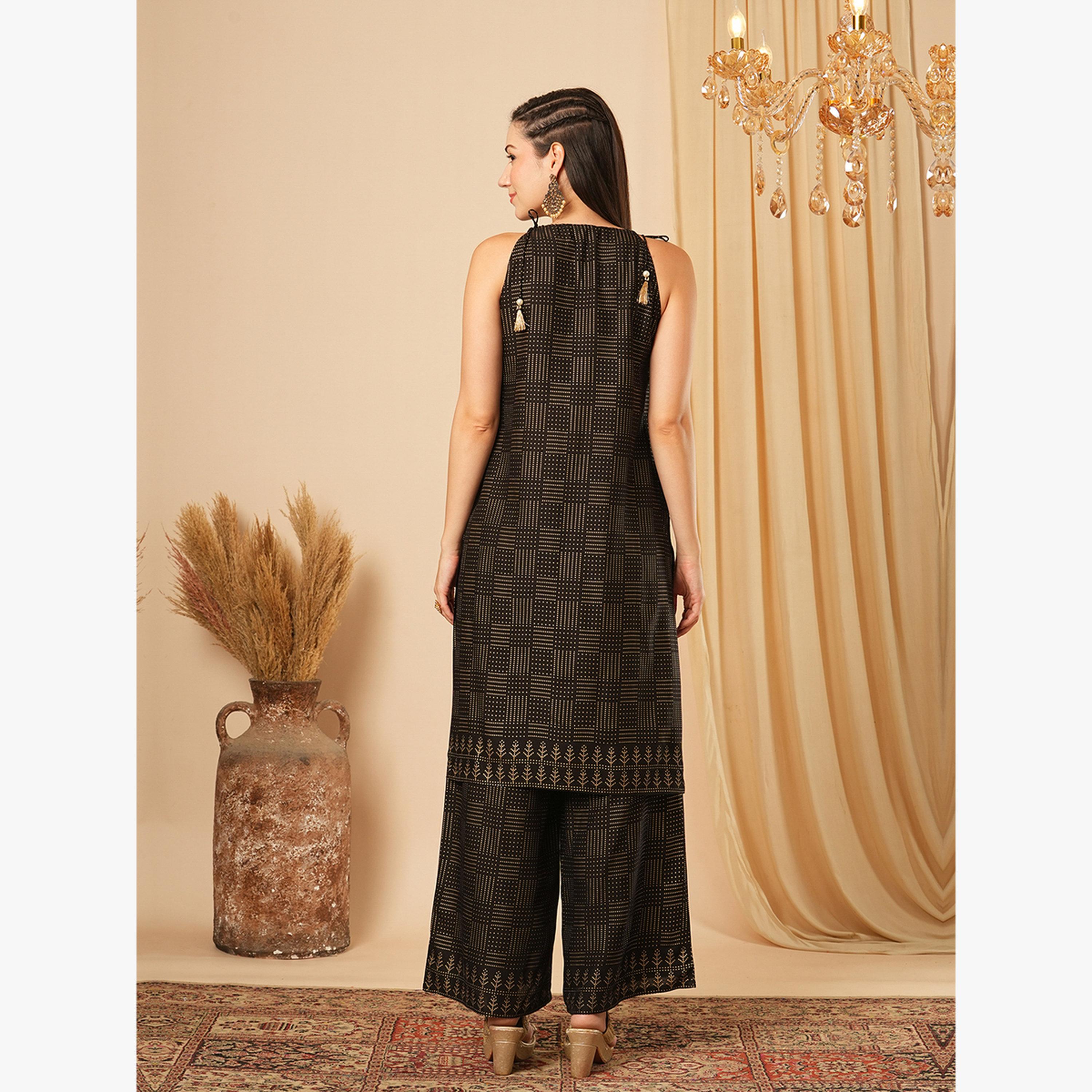 طقم كورتا احتفالية مستقيمة بياقة هولتر وفتحة أمامية مطرزة مع بنطال واسع-women-clothing-ethnicwear-kurtasets-image-3