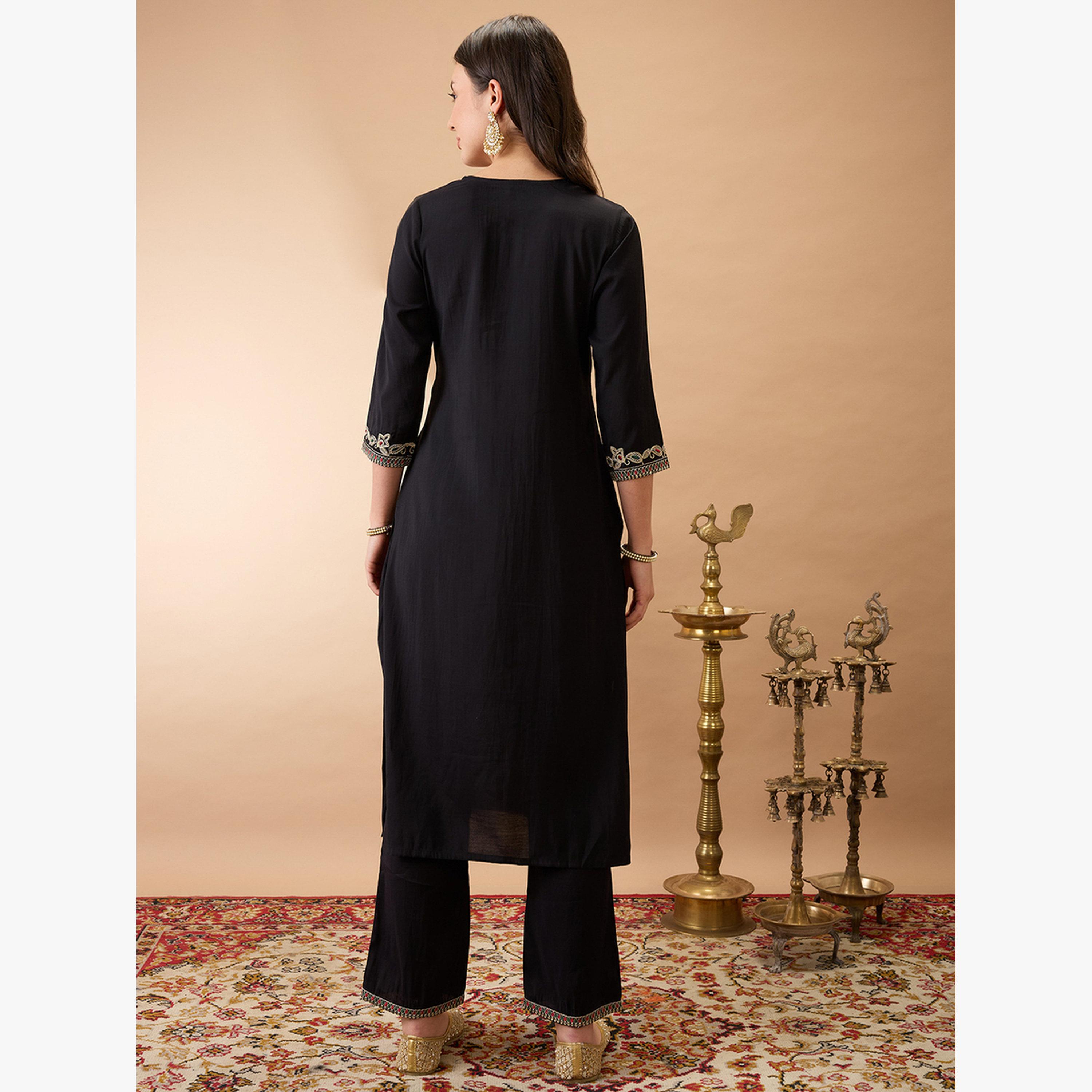 Globus X Styli Zari Embroidered Yoke Straight Kurta and Pants Festive Set-women-clothing-ethnicwear-kurtasets-image-3