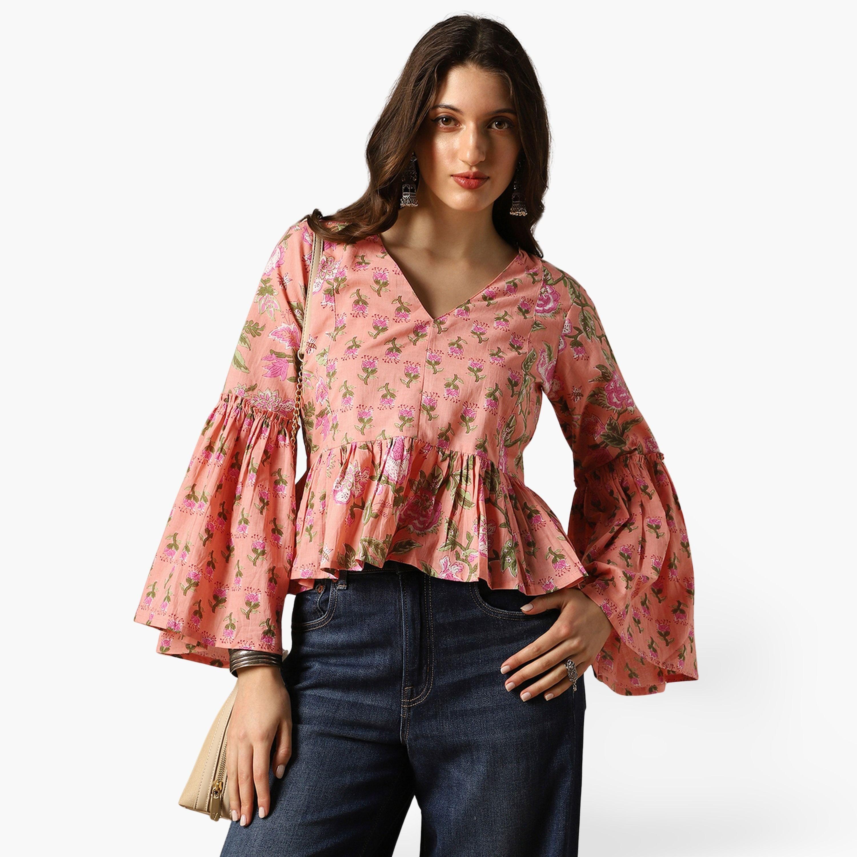 تونيك بيبلوم بطبعة زهور وأكمام جرس-women-clothing-shirtsandblouses-blouses-image-1