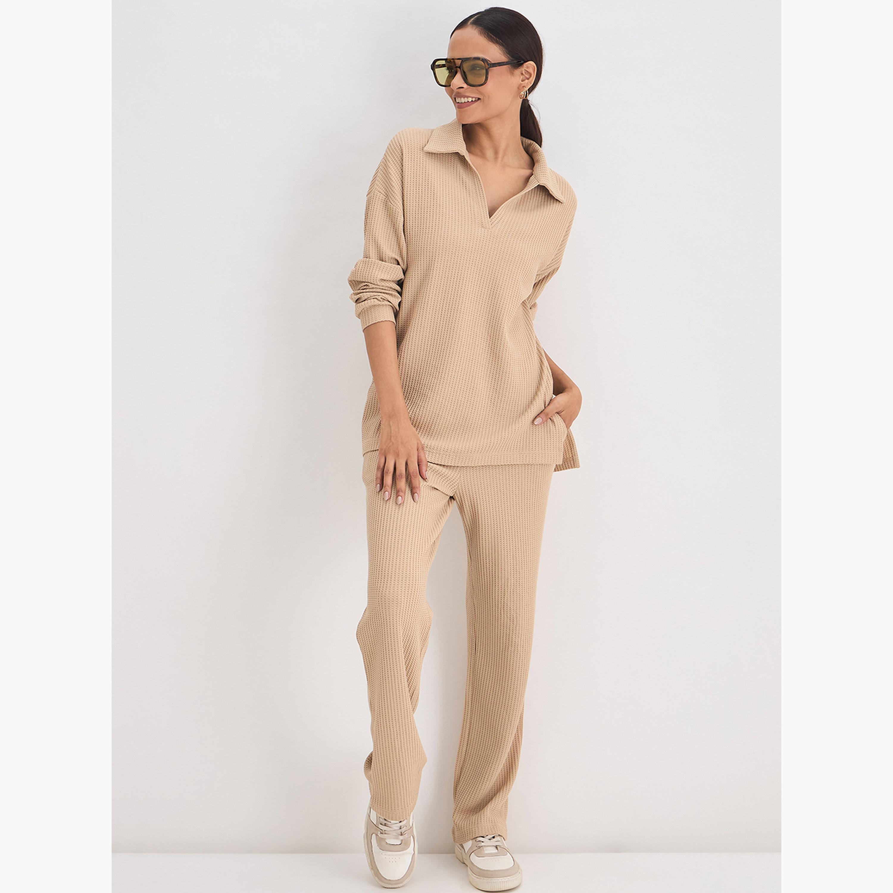 بلوزة بتفاصيل ياقة محبوكة بنمط وافل-women-clothing-tshirts-image-5