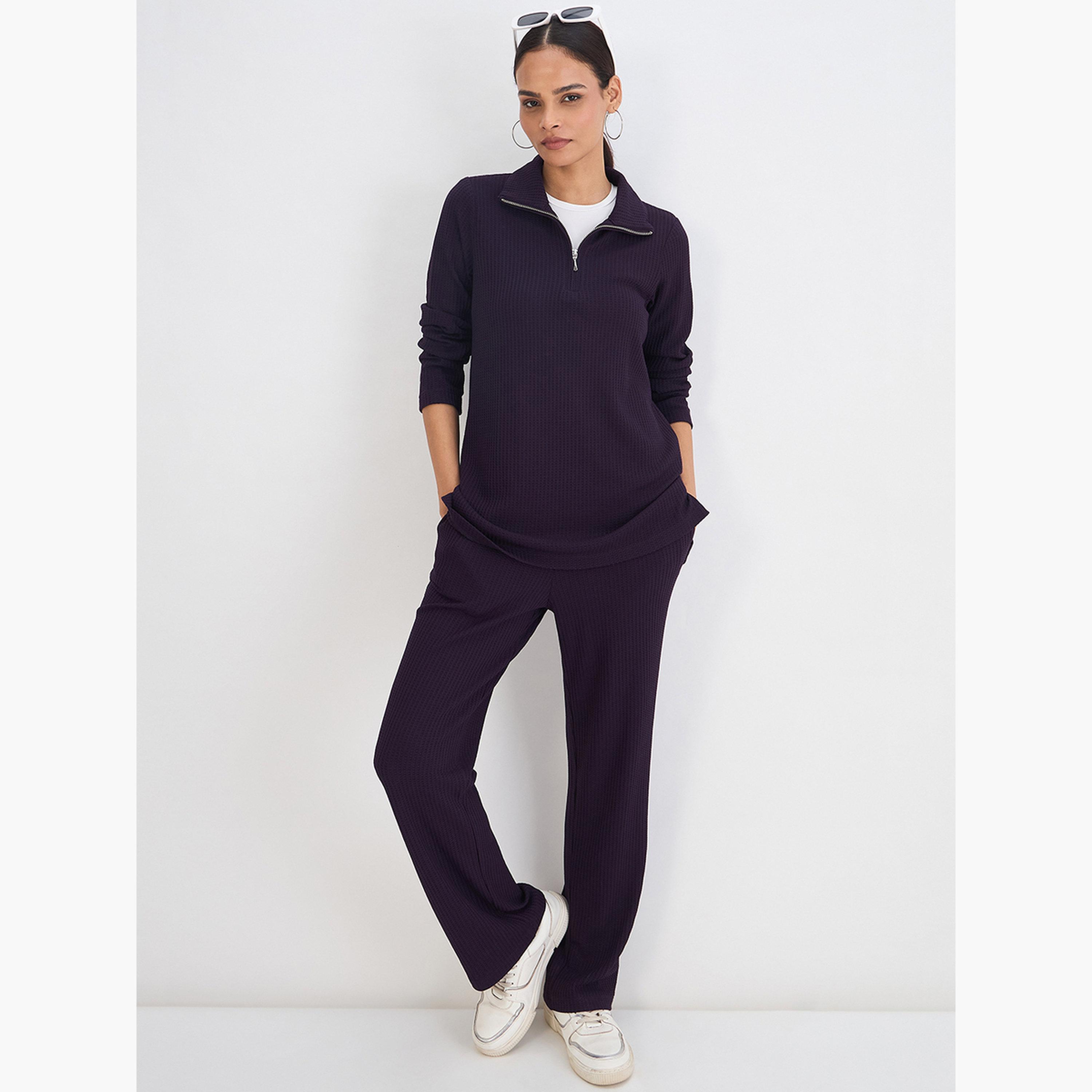 بلوزة بياقة عالية محبوكة بنمط وافل-women-clothing-tshirts-image-5