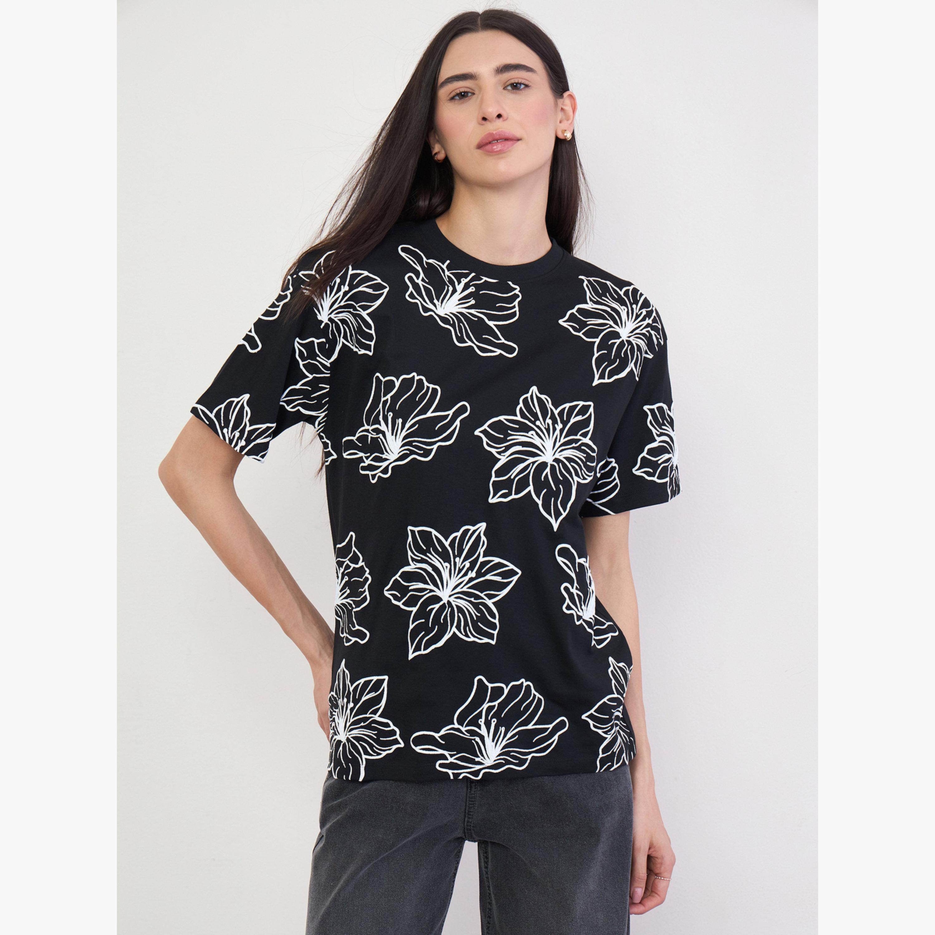 Styli Black Flower Print Oversized T-Shirt-women-clothing-tshirts-image-1