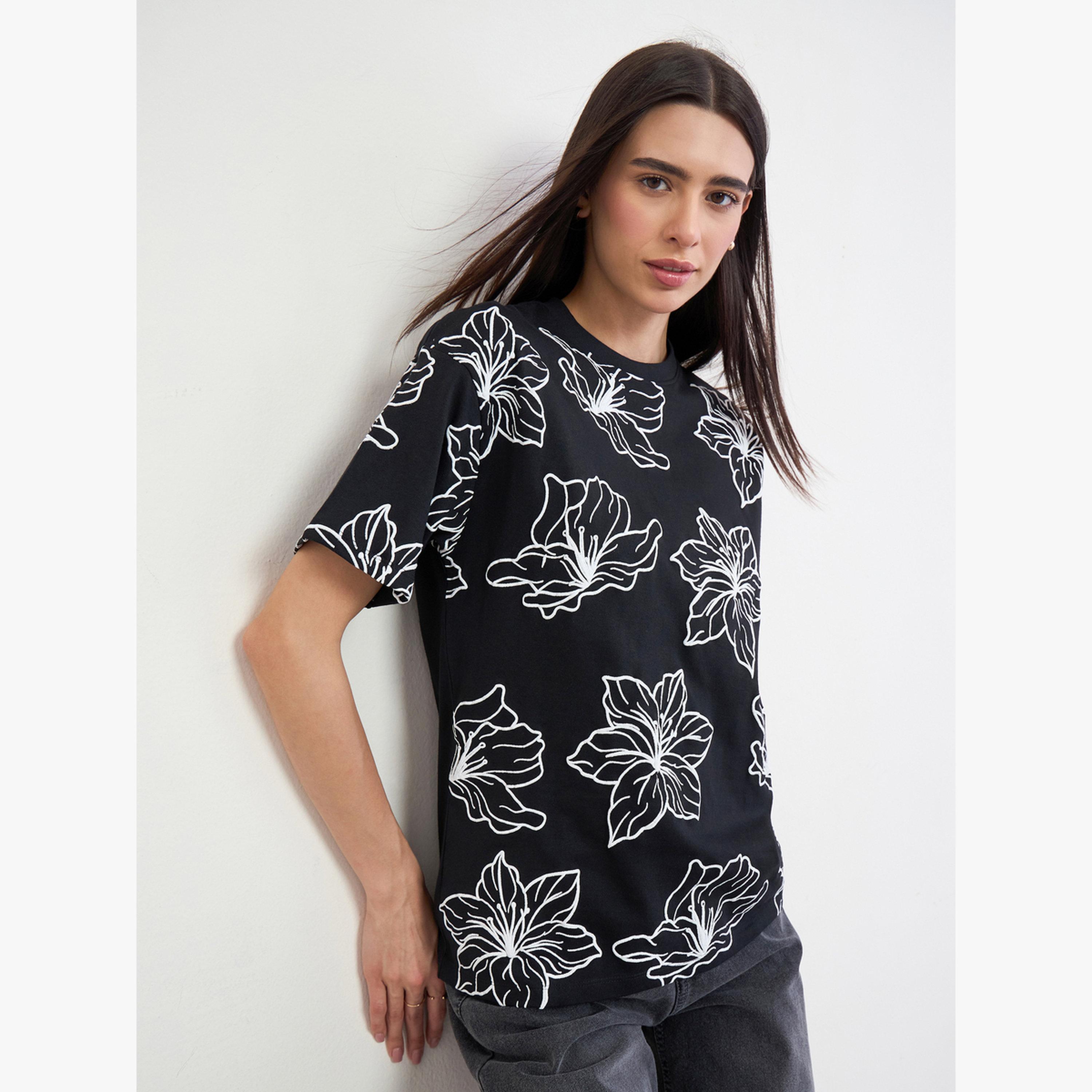 Styli Black Flower Print Oversized T-Shirt-women-clothing-tshirts-image-3