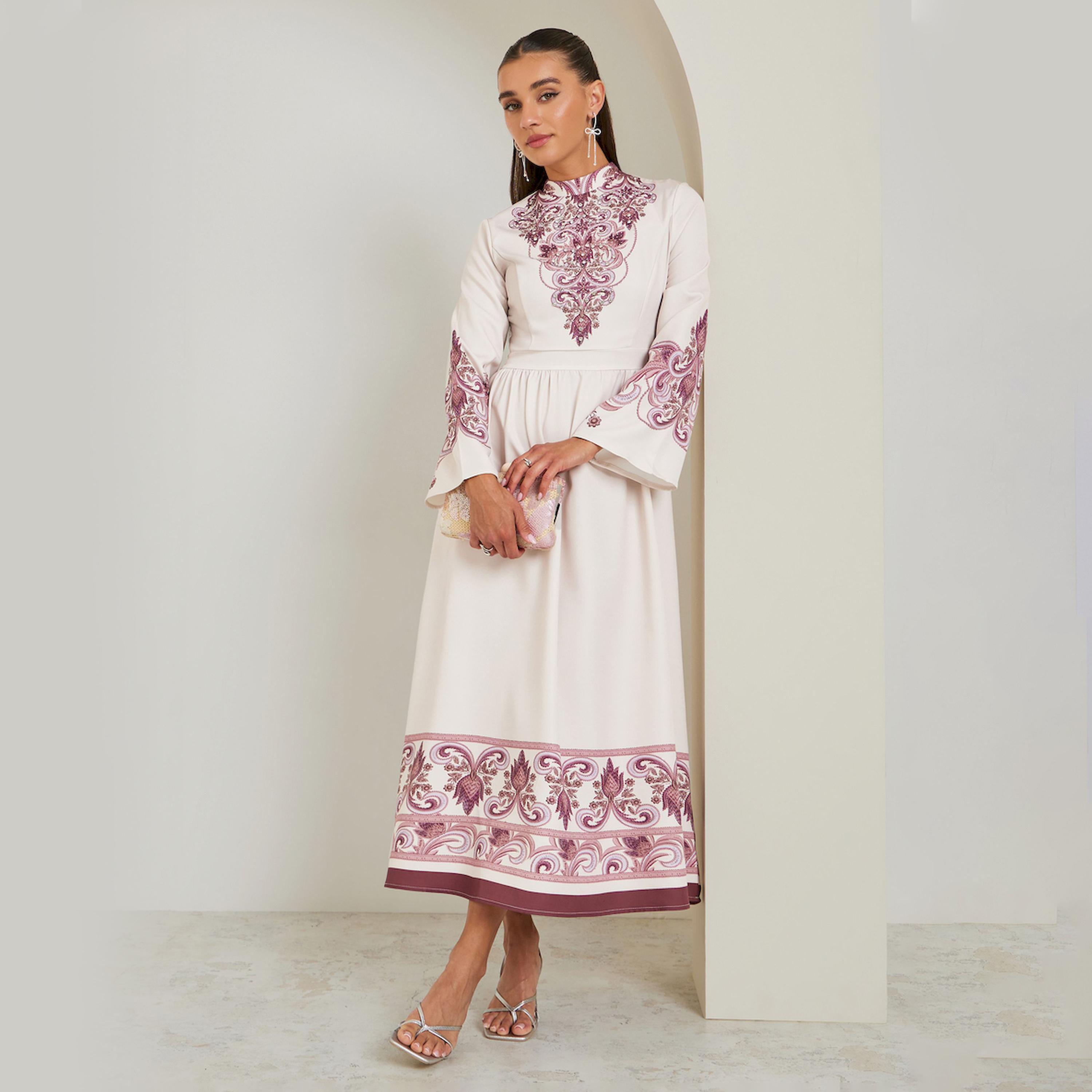 فستان طويل بتفاصيل مزينة عند الصدر-women-clothing-dresses-image-1