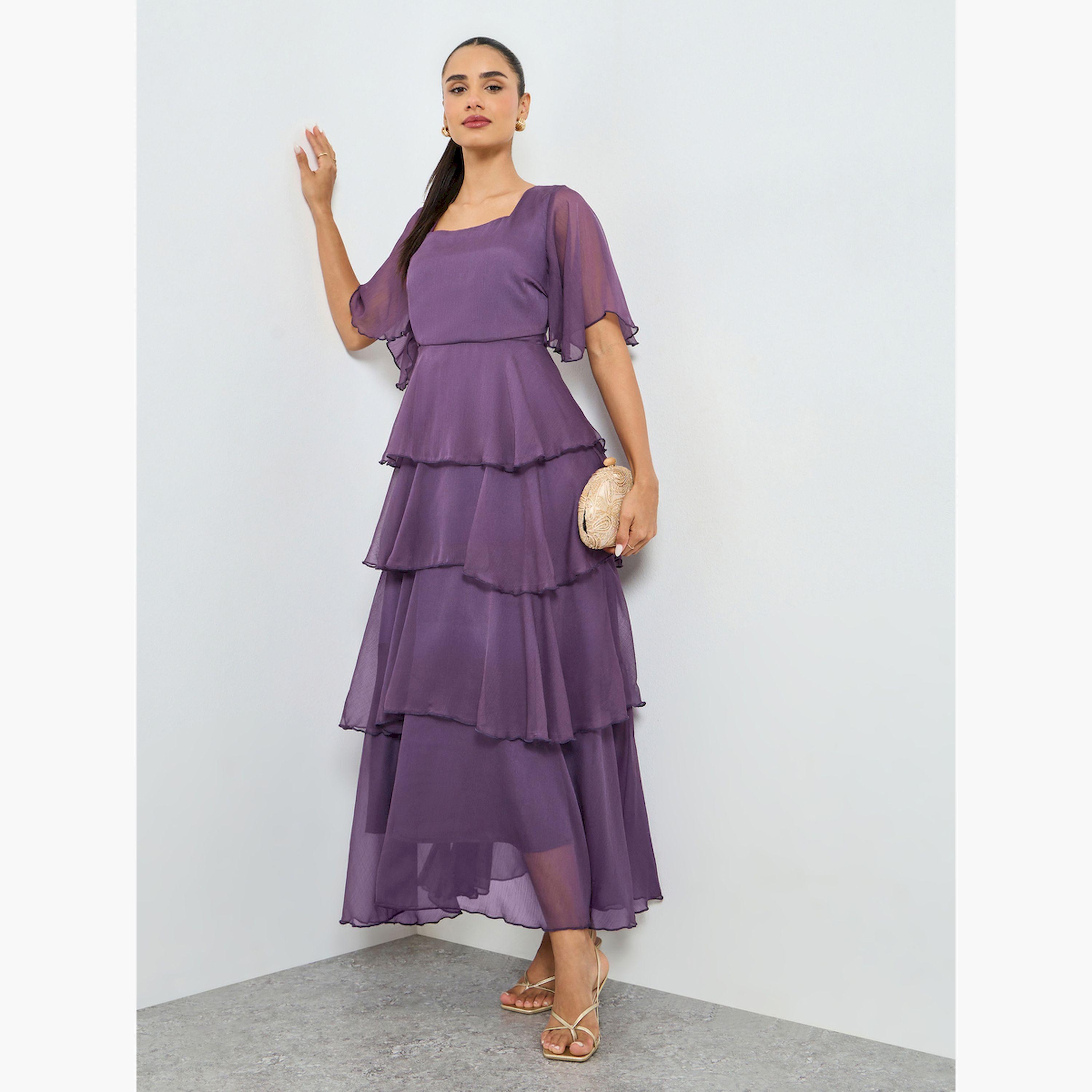 فستان طويل مزين بطبقات مع أكمام قصيرة-women-clothing-dresses-image-1
