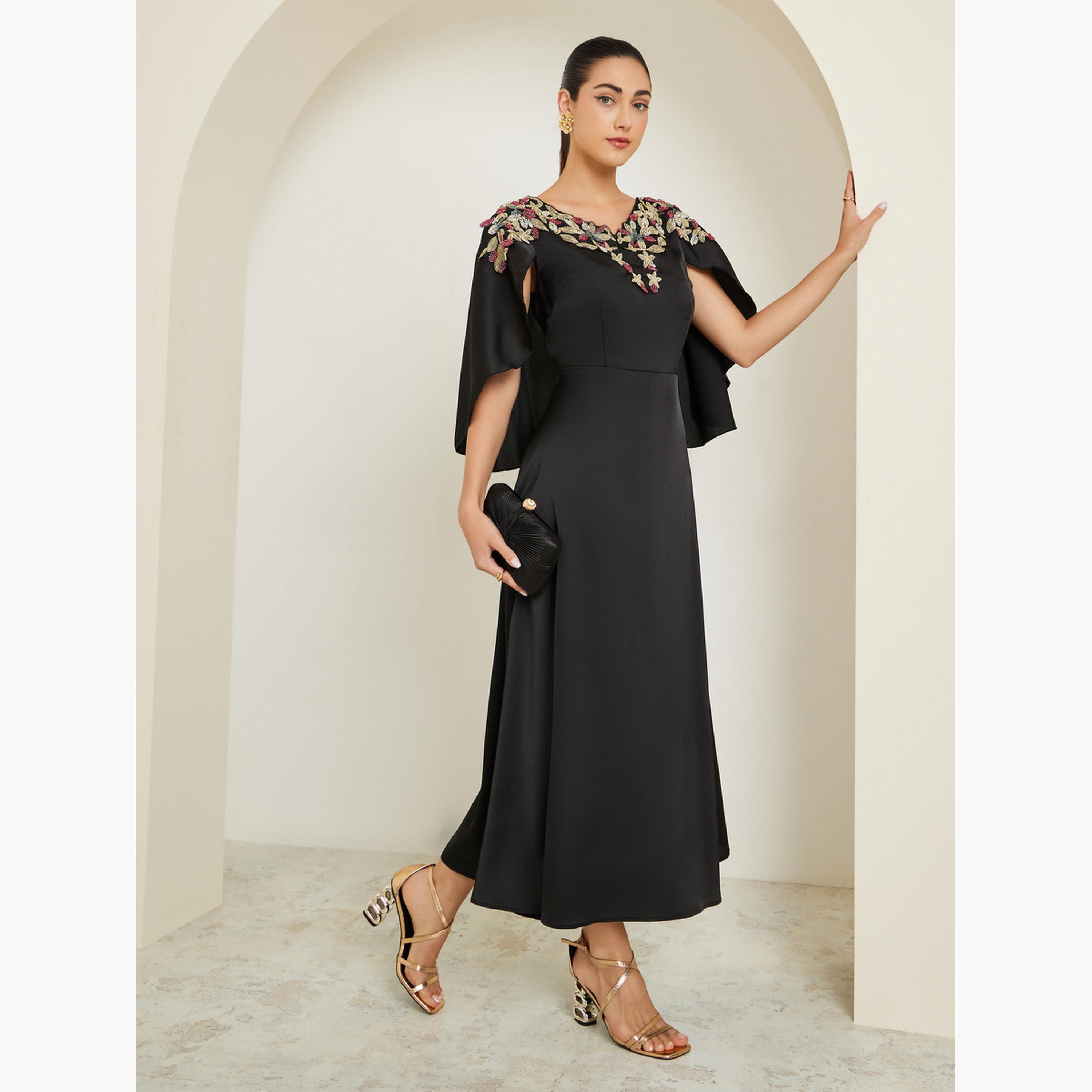 ستايلي - فستان ماكسي مزين بأكمام واسعة لون أسود-women-clothing-dresses-image-2