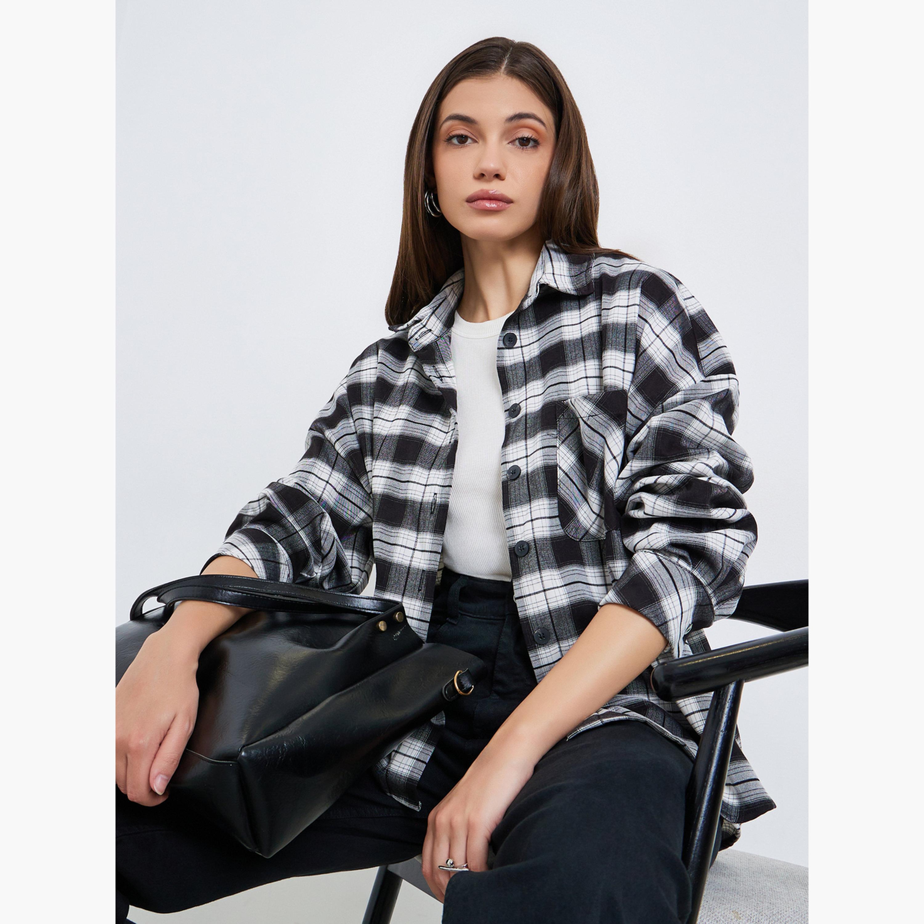 بلوزة بقصة واسعة بنقشة مربعات وجيوب-women-clothing-shirtsandblouses-shirts-image-3