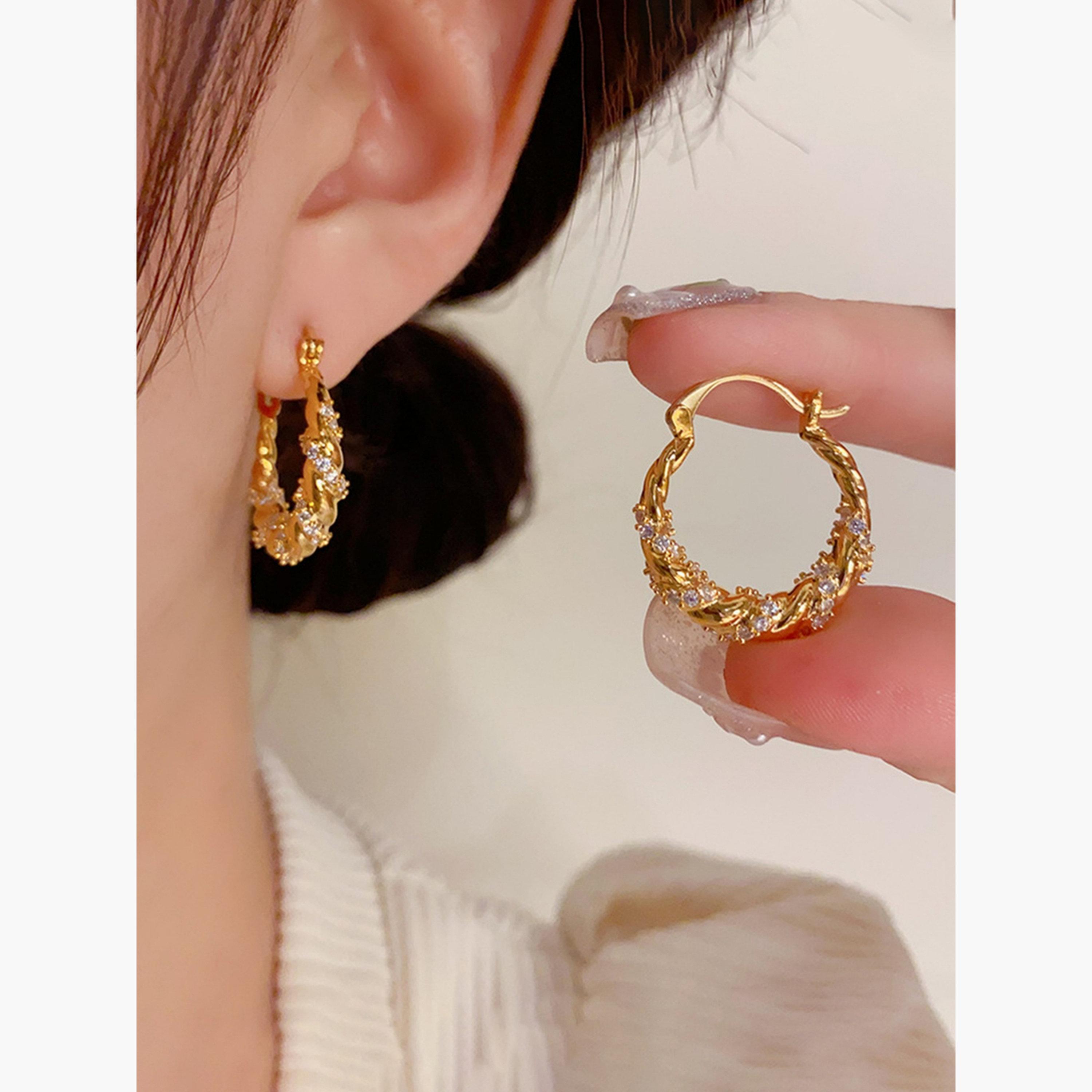 اقراط اذن منمقة بحجر الراين-women-watchesandjewellery-jewellery-earrings-image-2
