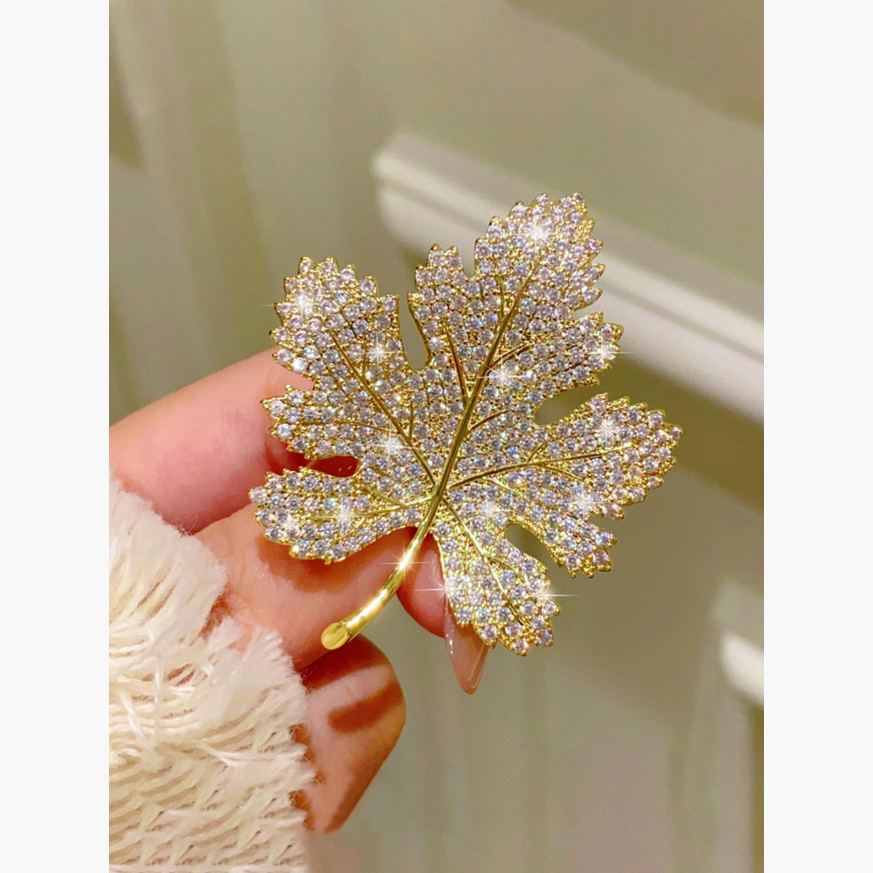 بروش راين على شكل ورقة القيقب-women-watchesandjewellery-jewellery-brooches-image-3
