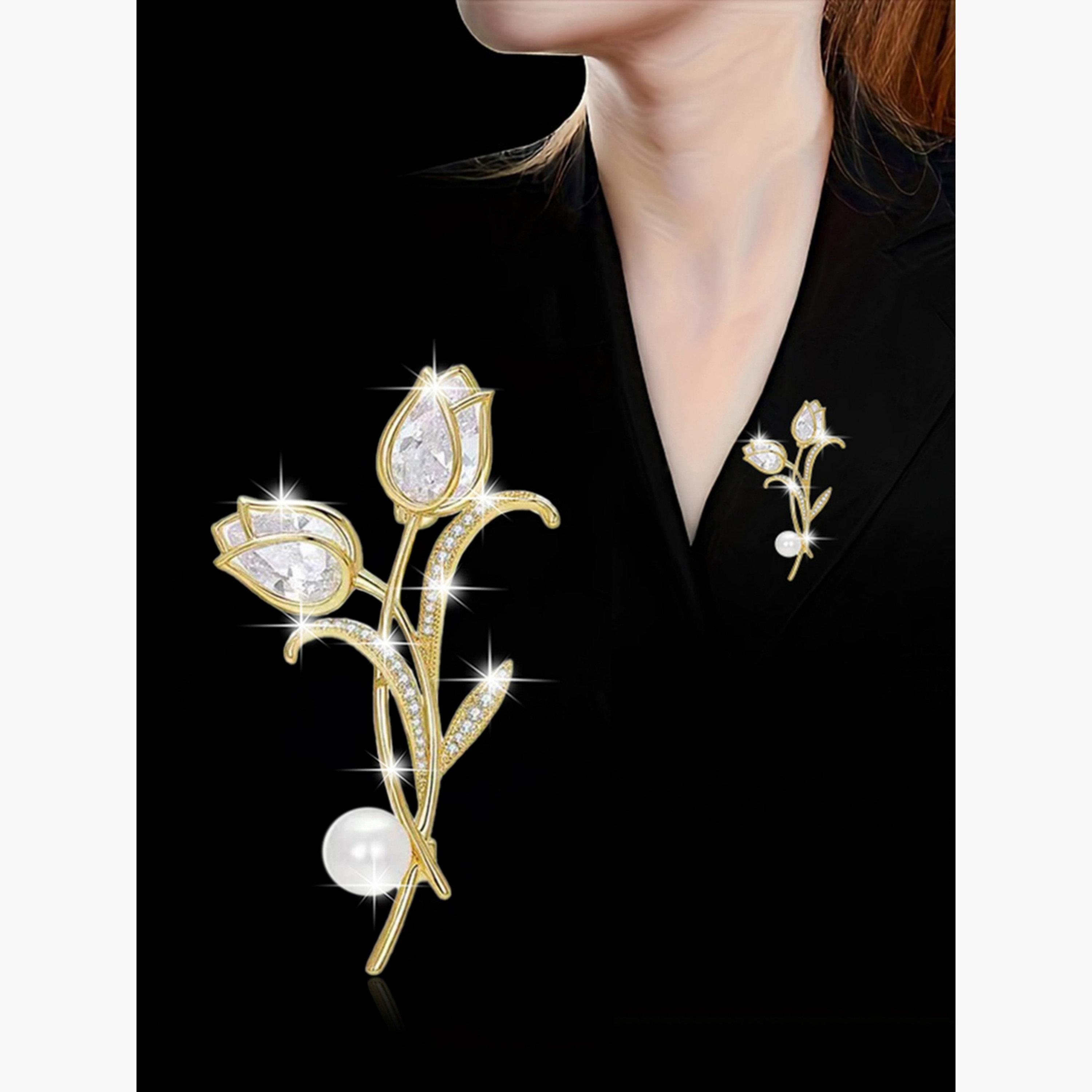 بروش مزين بالراين على شكل زهرة-women-watchesandjewellery-jewellery-brooches-image-2