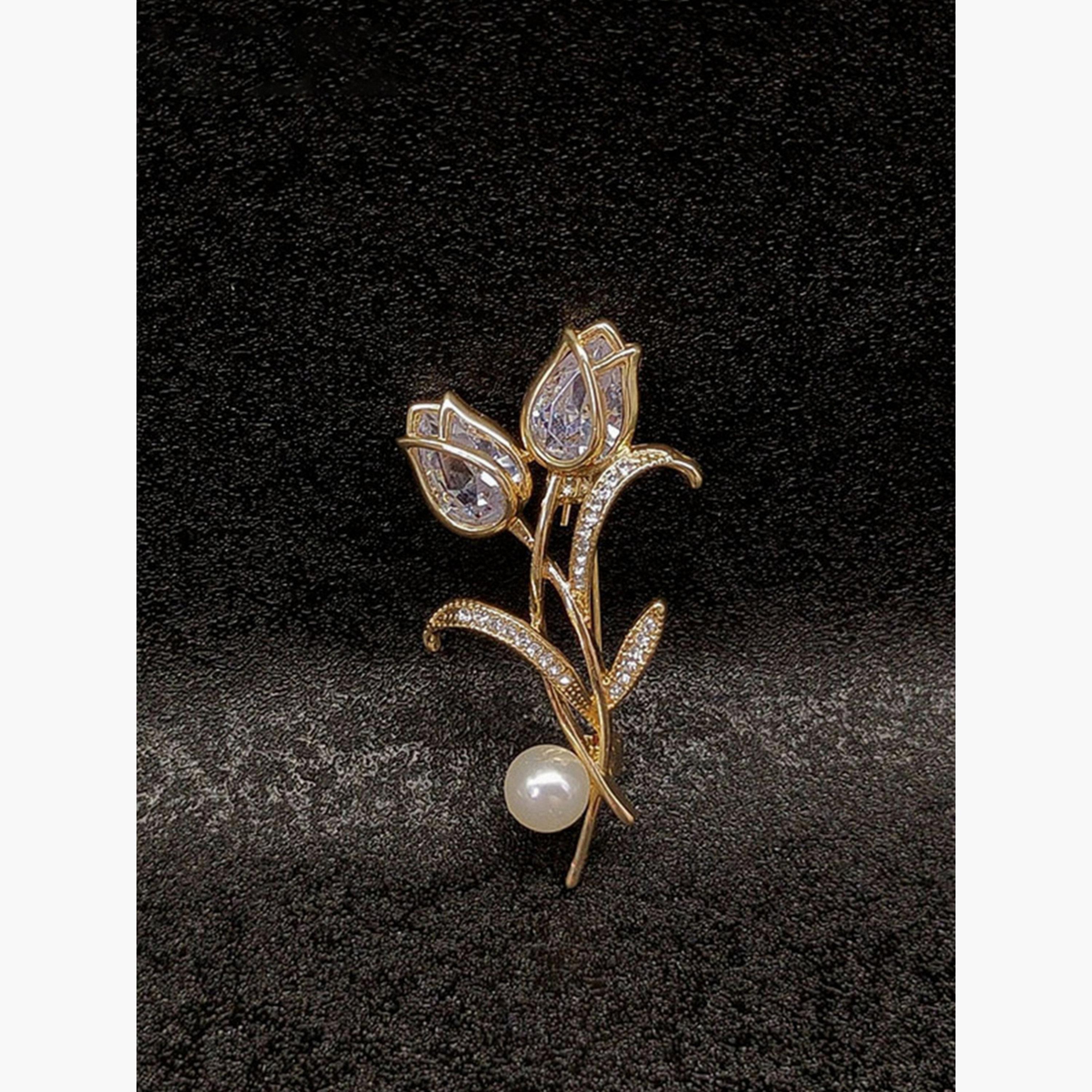بروش مزين بالراين على شكل زهرة-women-watchesandjewellery-jewellery-brooches-image-5