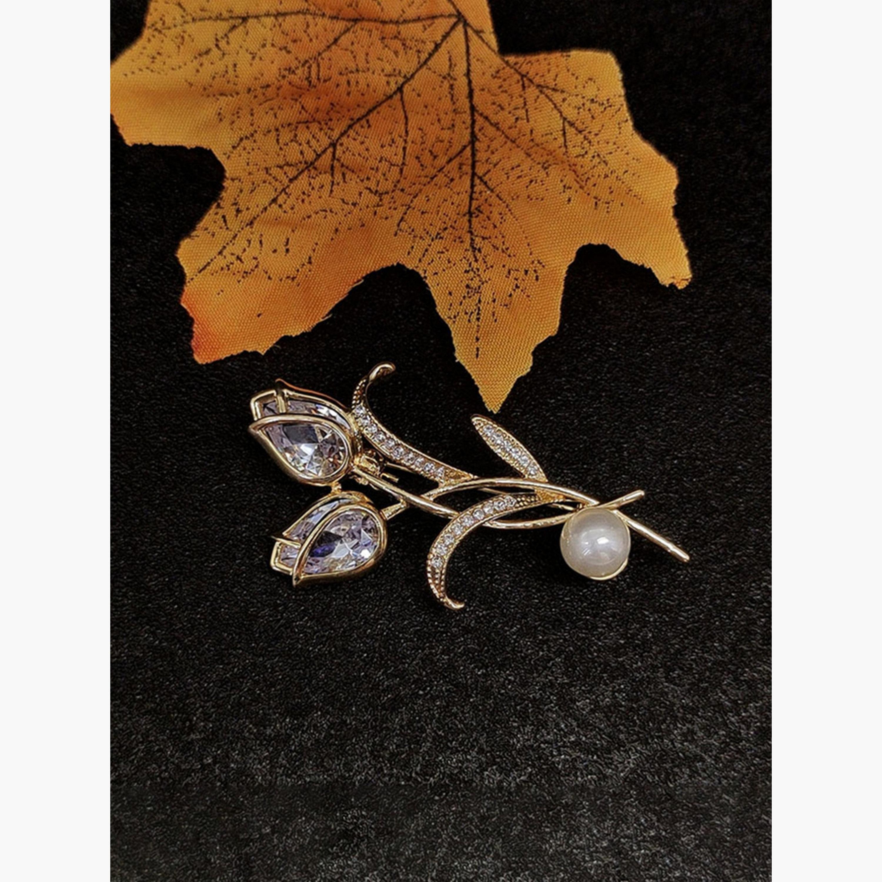 Take Two Flower Shaped Rhinestone Embellished Brooch-women-watchesandjewellery-jewellery-brooches-image-6