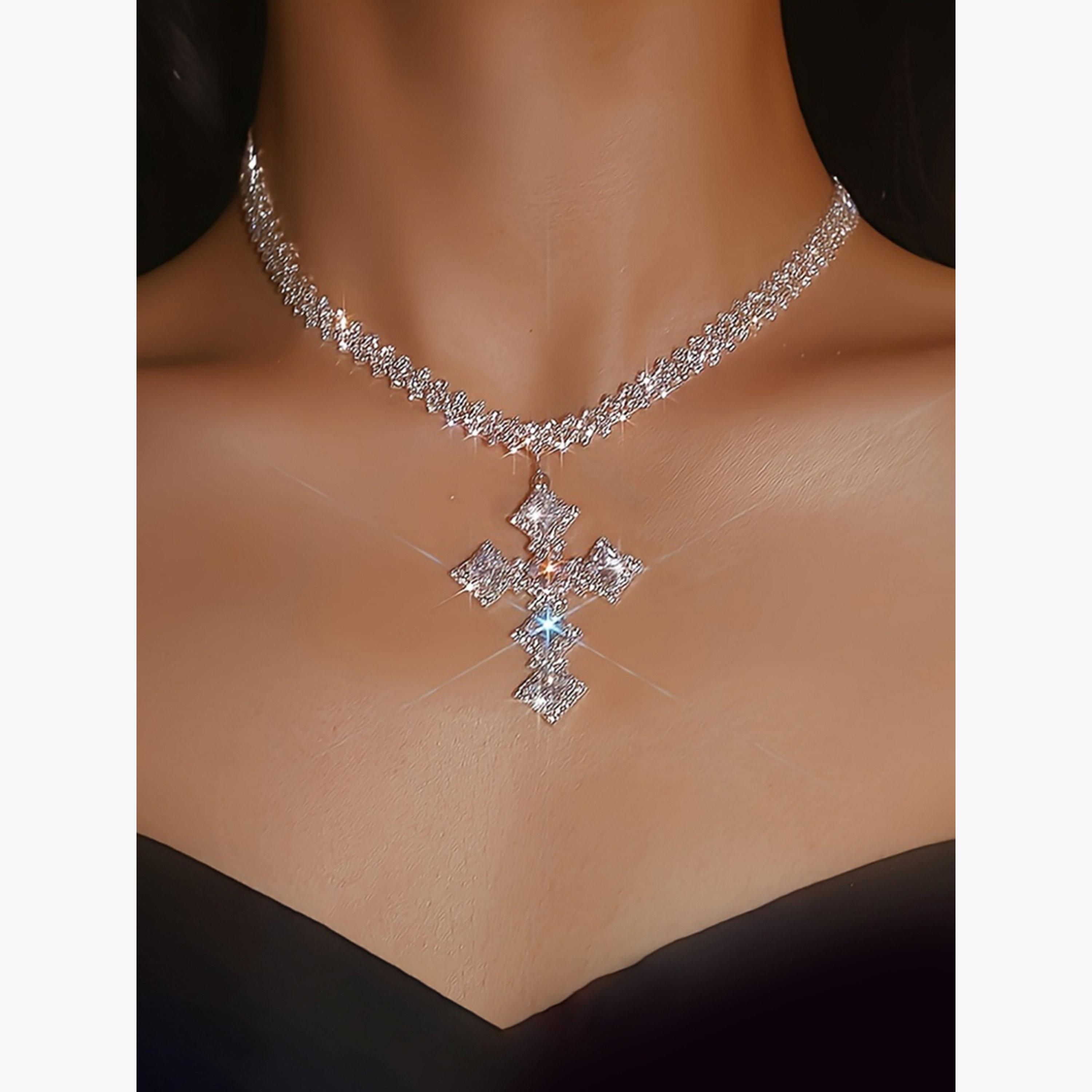 عقد صليب مزين بالراين-women-watchesandjewellery-jewellery-necklacesandpendants-image-2