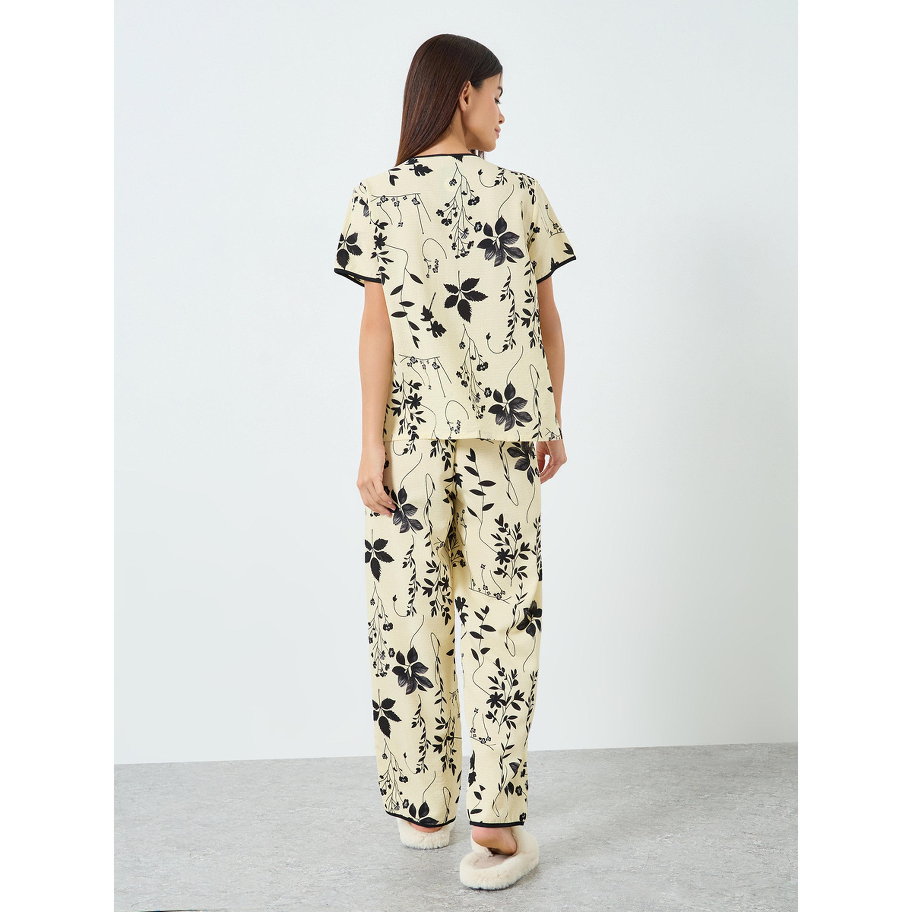 طقم بيجاما قميص بأكمام قصيرة وبنطلون بطبعة زهور-women-clothing-nightwear-pyjamas-longsets-image-4