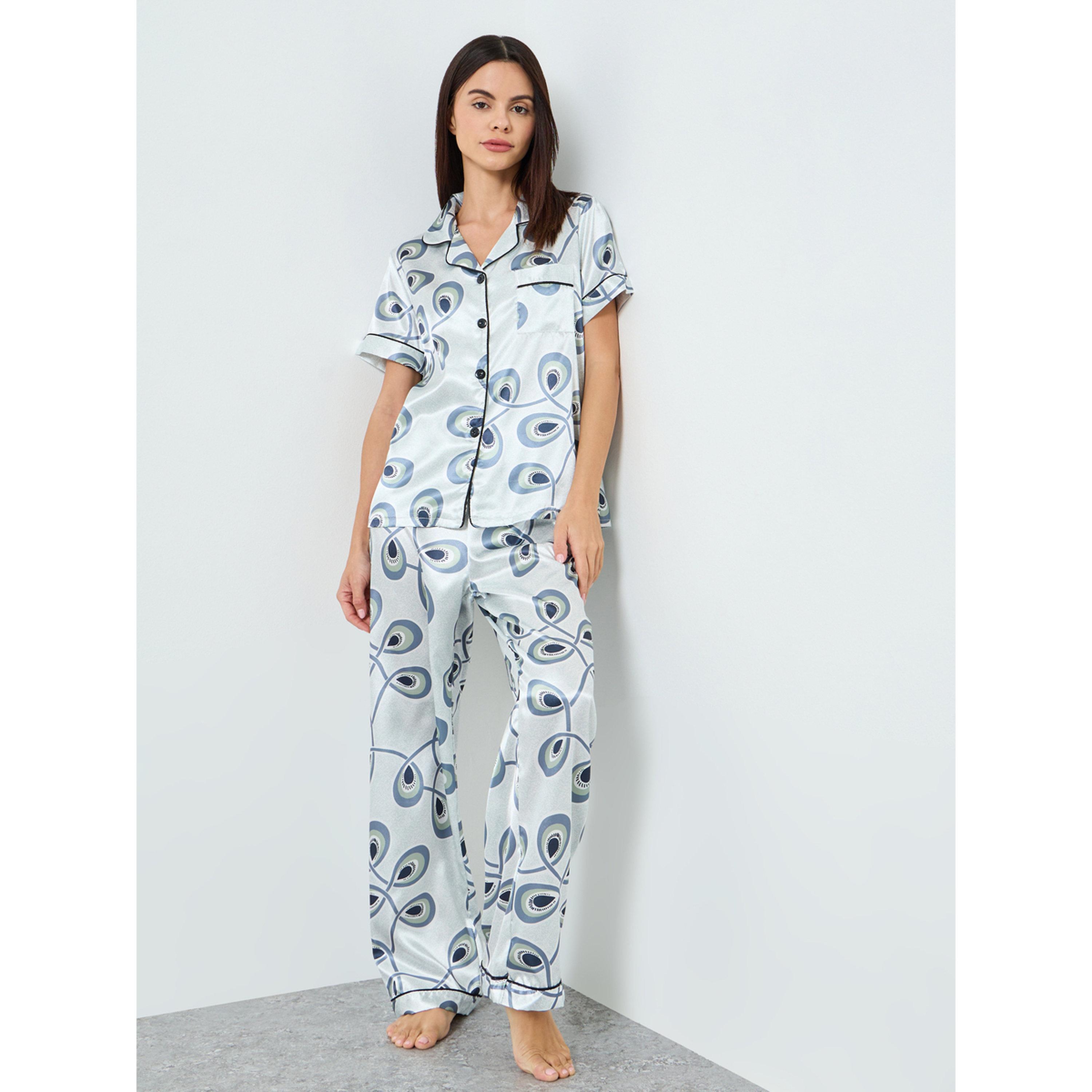طقم بيجاما وقميص بأكمام قصيرة وطبعة جرافيك-women-clothing-nightwear-pyjamas-longsets-image-1
