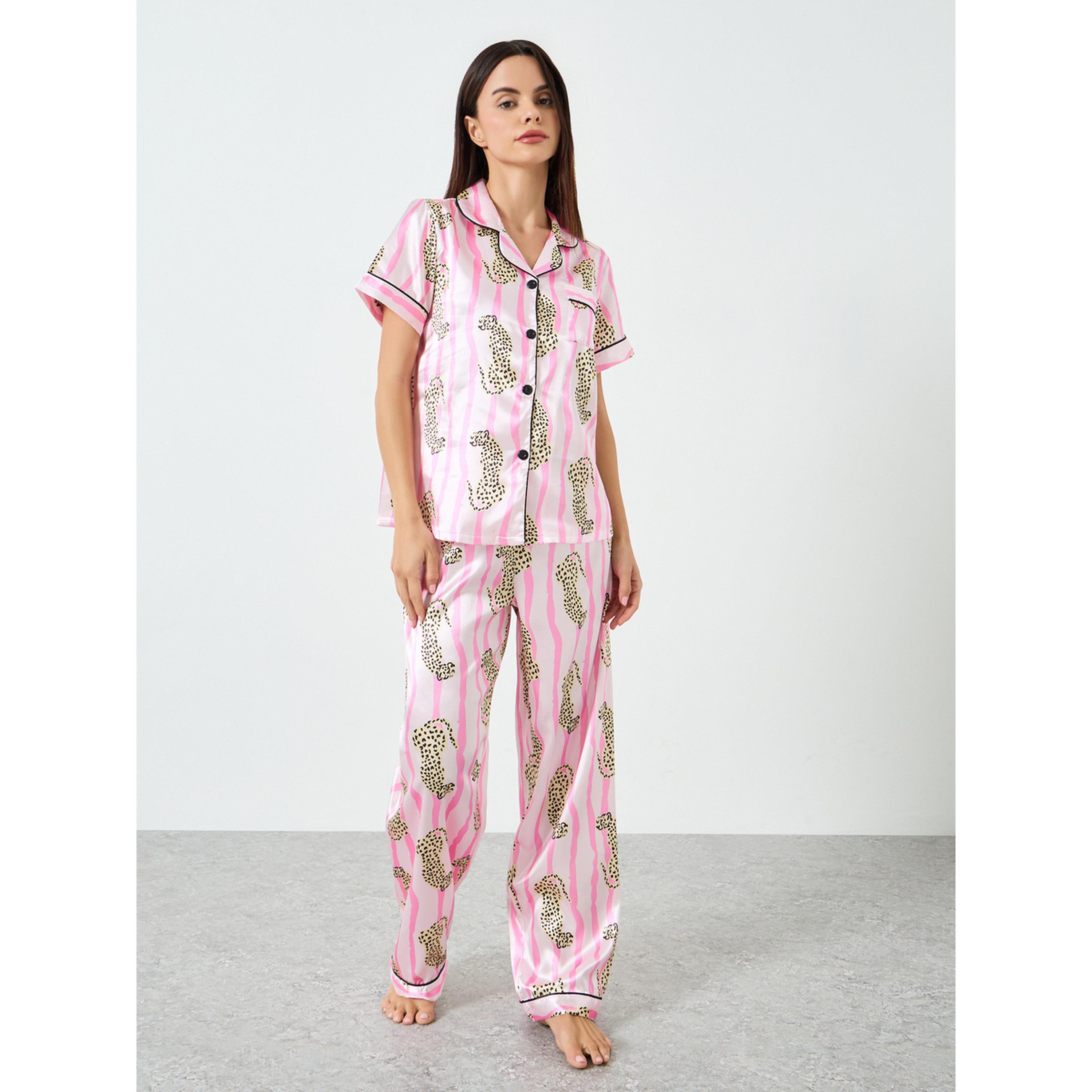 طقم بيجاما وقميص بأكمام قصيرة وطبعة جرافيك-women-clothing-nightwear-pyjamas-longsets-image-1