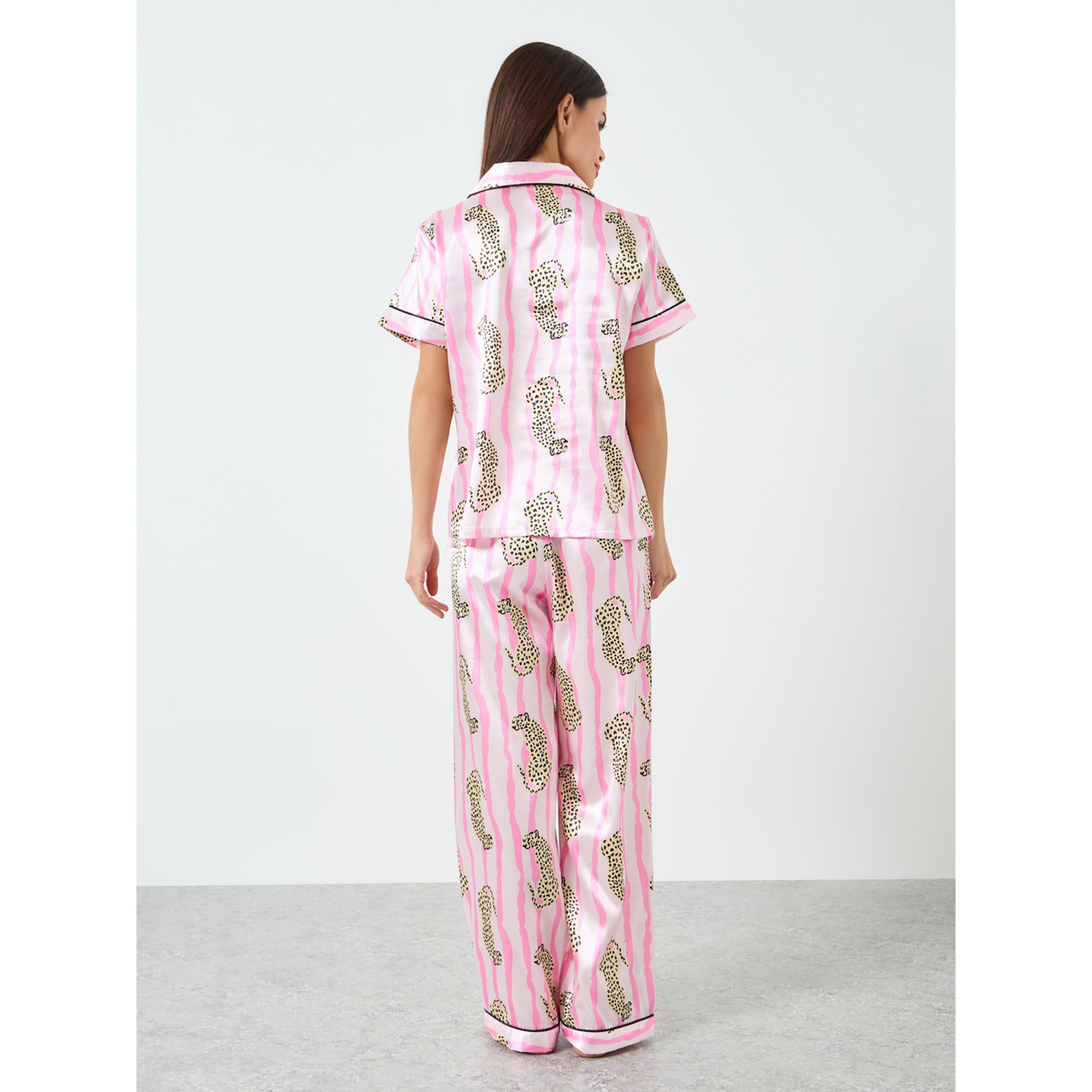 طقم بيجاما وقميص بأكمام قصيرة وطبعة جرافيك-women-clothing-nightwear-pyjamas-longsets-image-3
