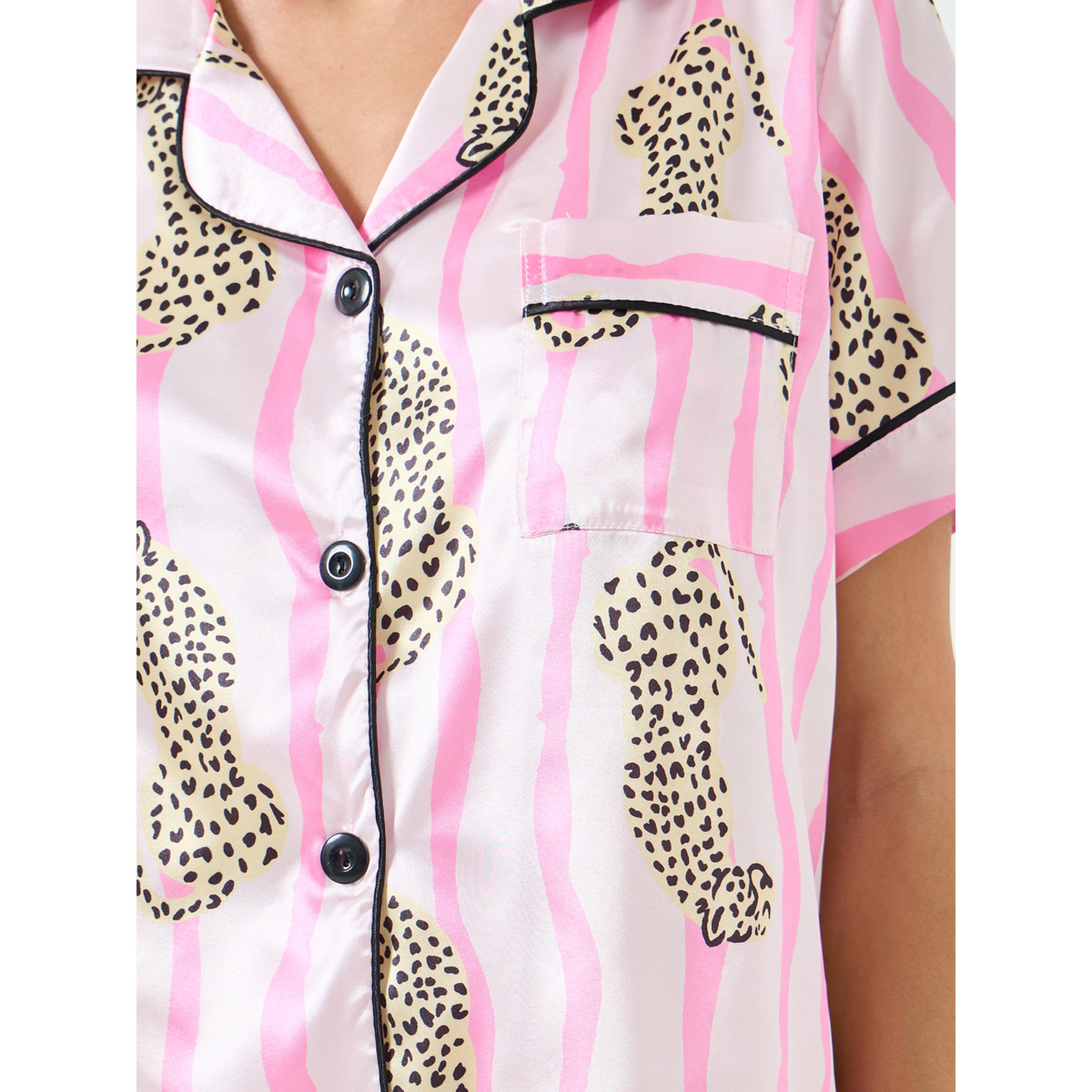طقم بيجاما وقميص بأكمام قصيرة وطبعة جرافيك-women-clothing-nightwear-pyjamas-longsets-image-5