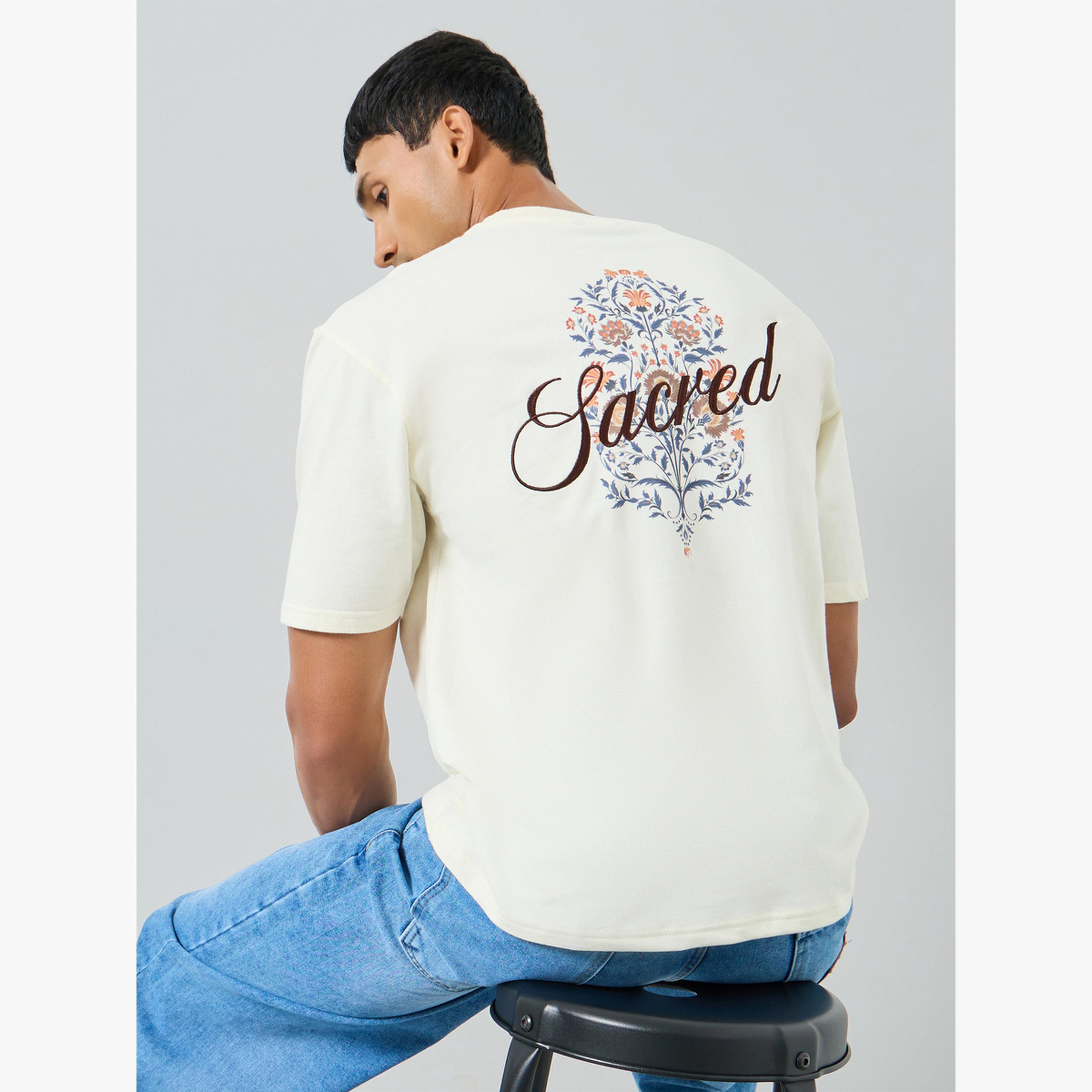 تيشيرت رجالي بطبعة جرافيك ومطرز-men-clothing-tshirtsandpolos-tshirts-image-3