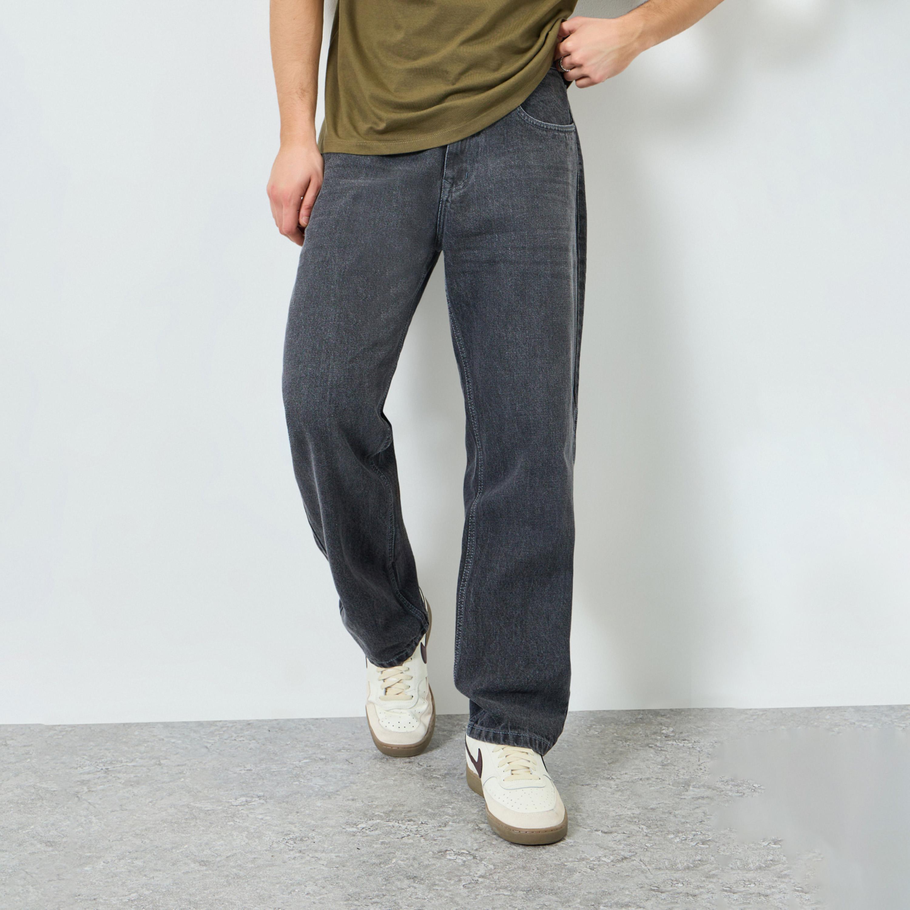 بنطال جينز رجالي بقصة مريحة وأجزاء متداخلة-men-clothing-bottoms-jeans-image-1