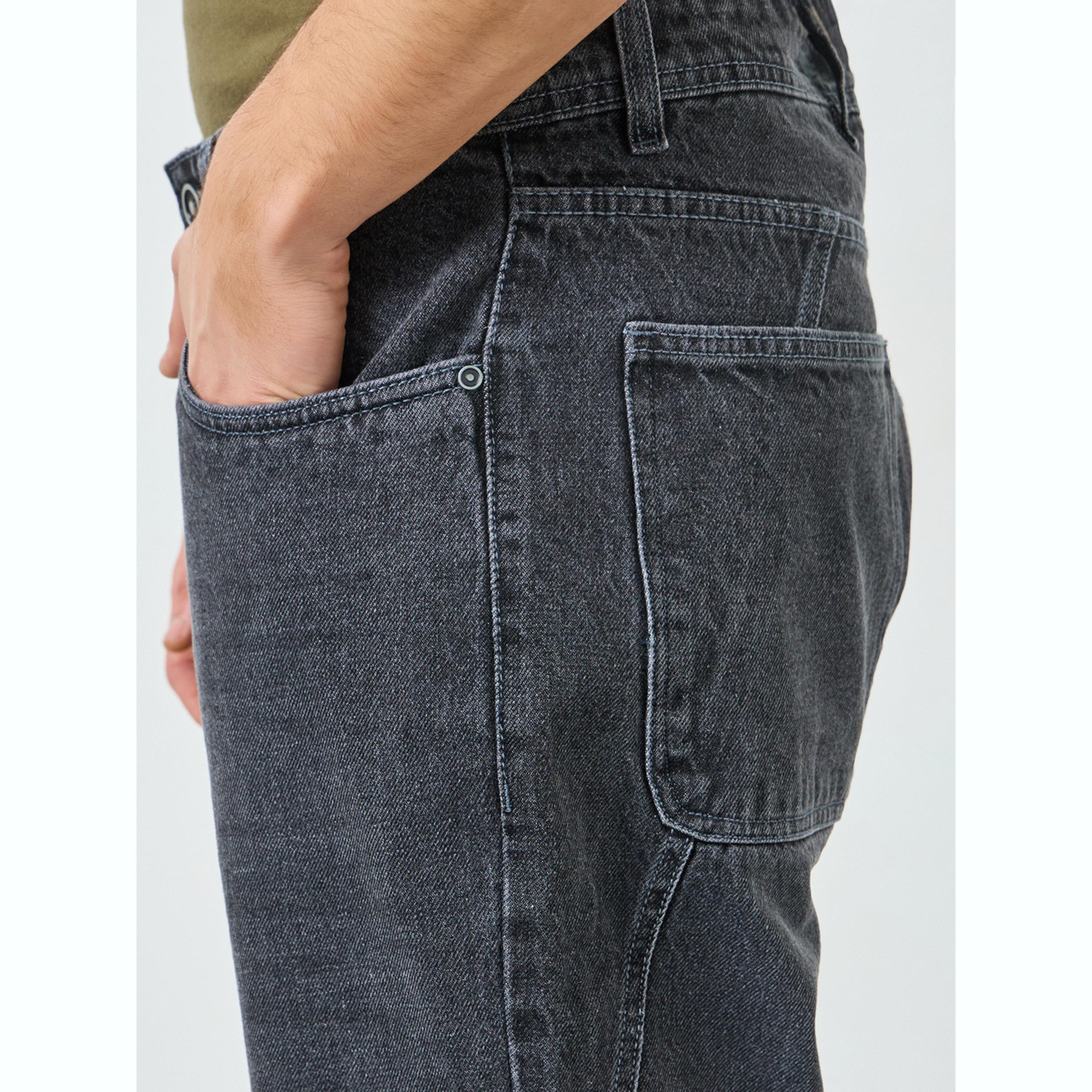بنطال جينز رجالي بقصة مريحة وأجزاء متداخلة-men-clothing-bottoms-jeans-image-3