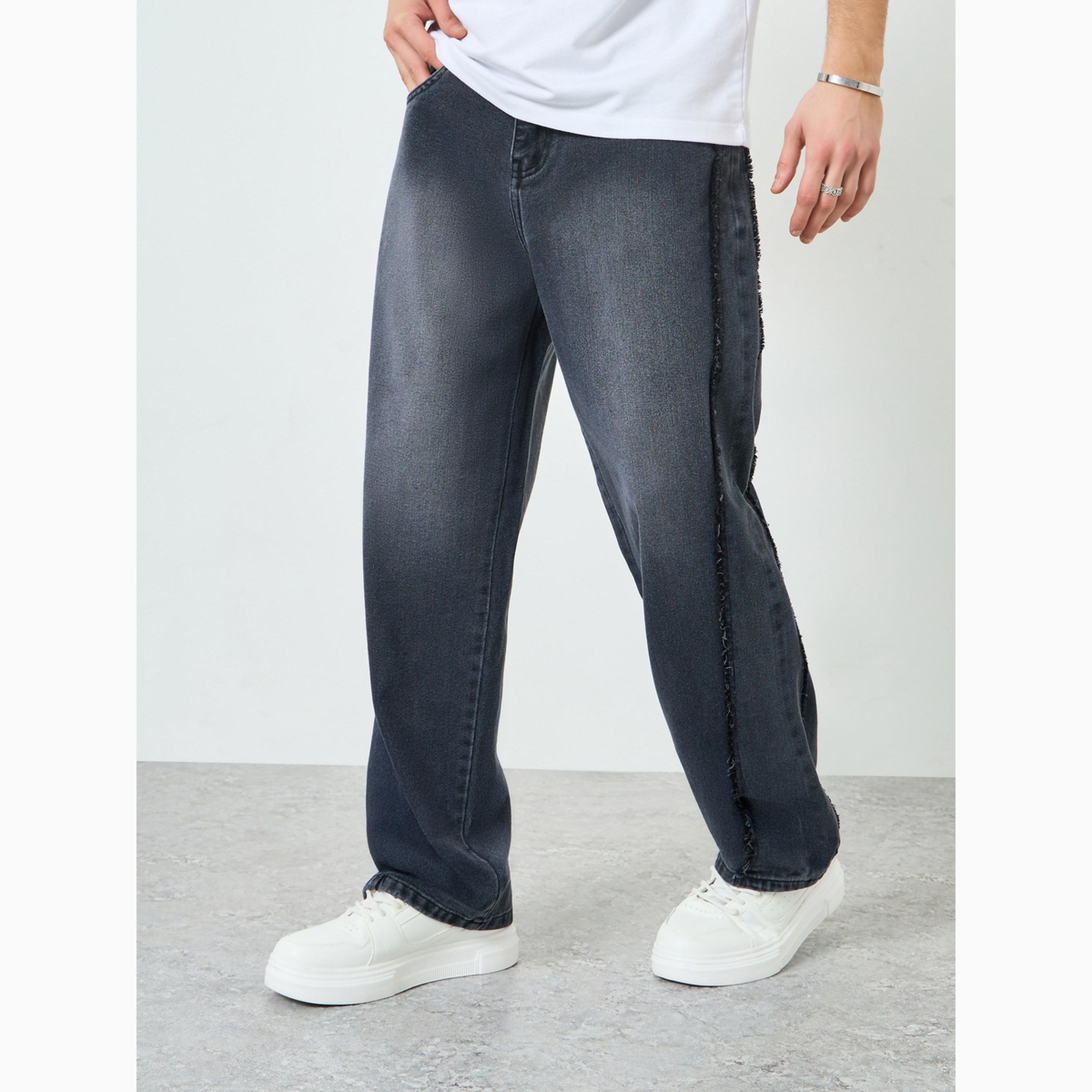 بنطال جينز مغسول بقصة فضفاضة وتصميم ألواح للرجال-men-clothing-bottoms-jeans-image-1