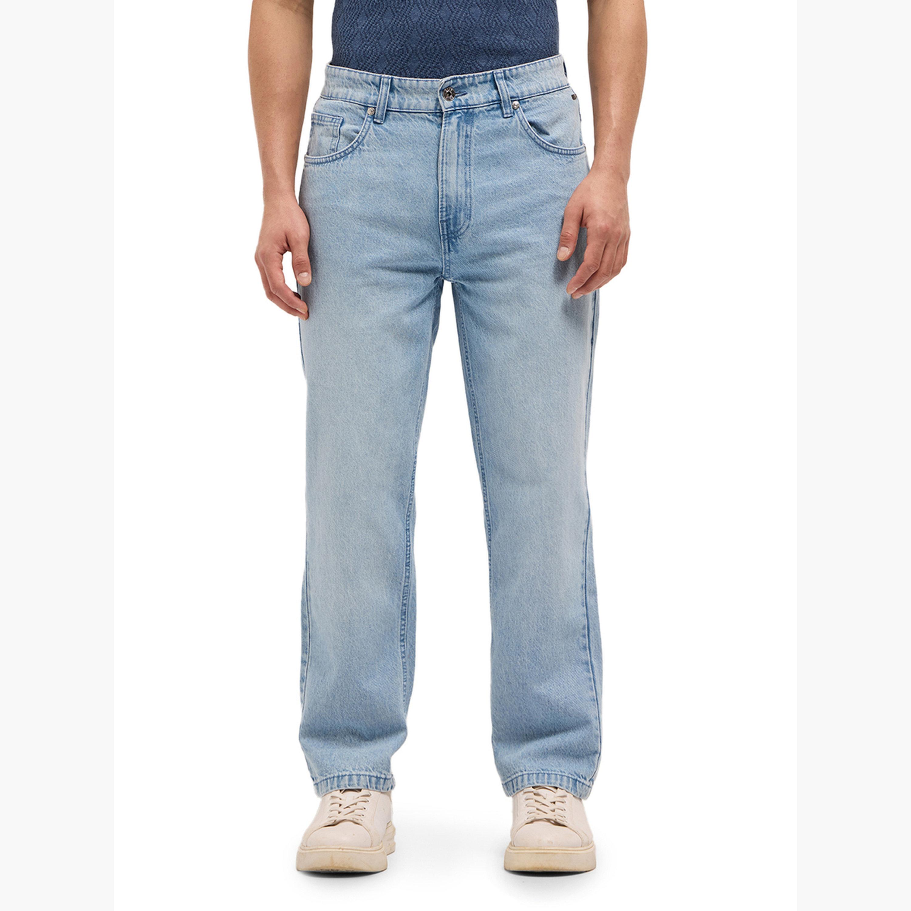 The Bear House X Styli Men Mid-Rise Straight Fit Light Fade Jeans-men-clothing-bottoms-jeans-image-4